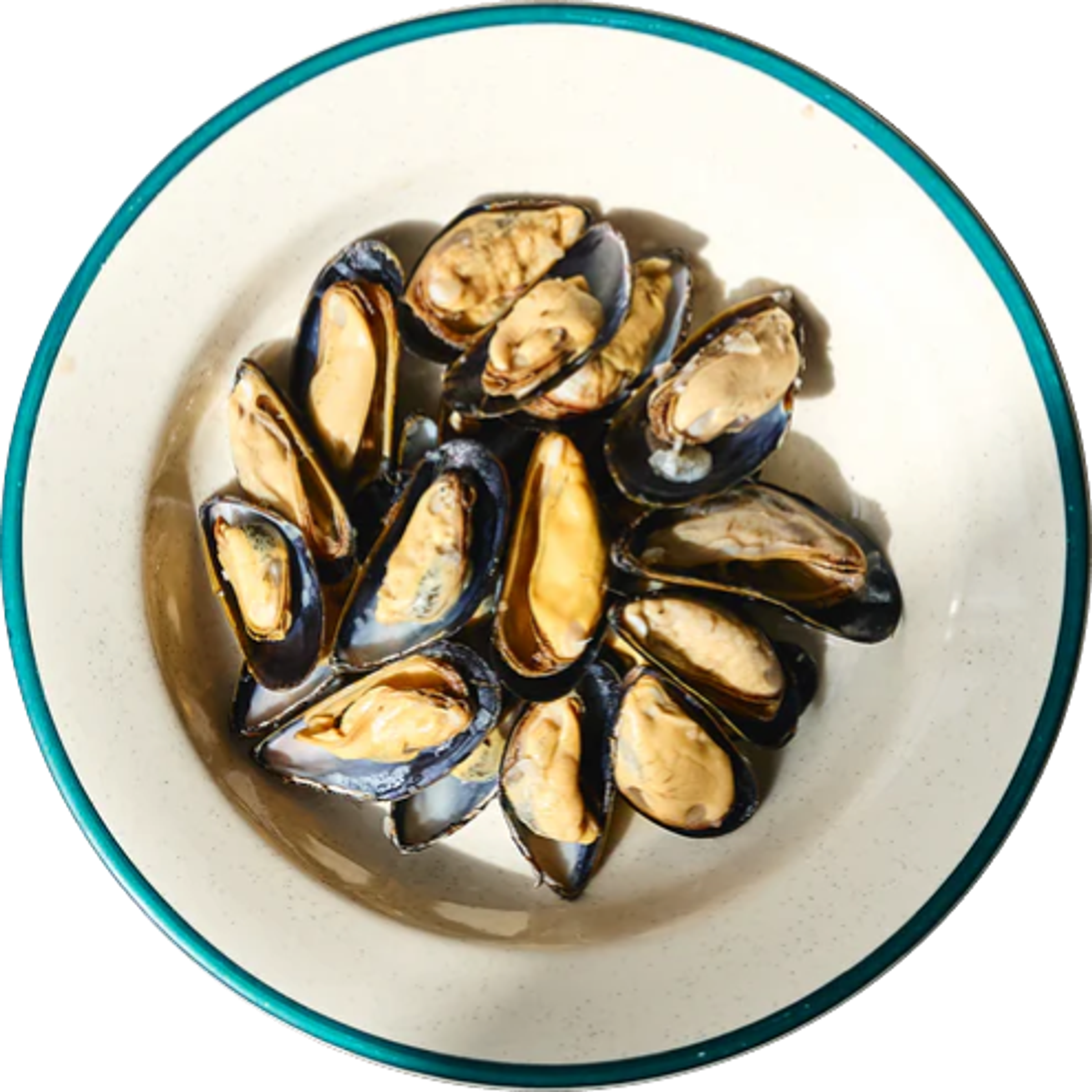 A white bowl contains a circular arrangement of open mussels with golden flesh.