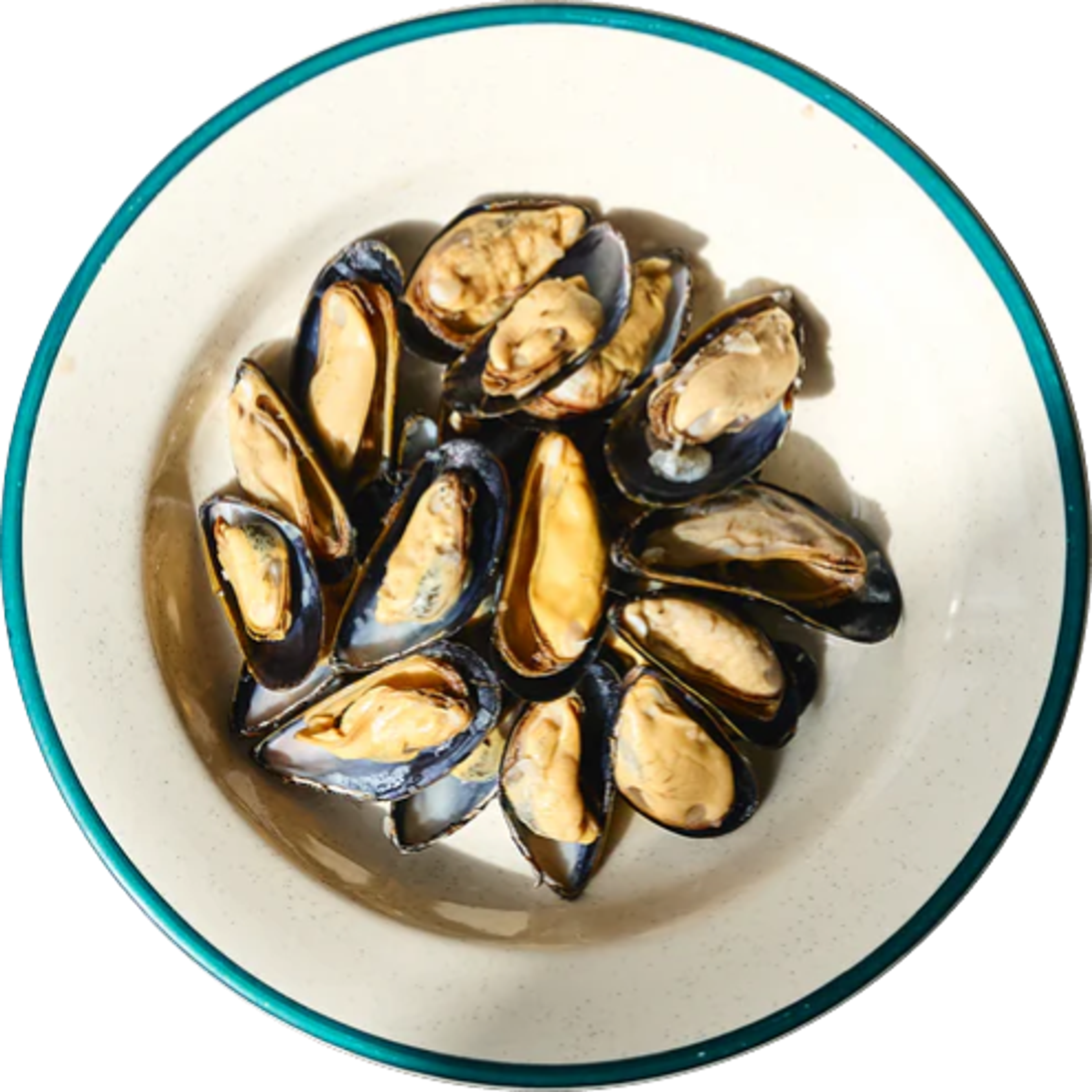 A white bowl contains a circular arrangement of open mussels with golden flesh.