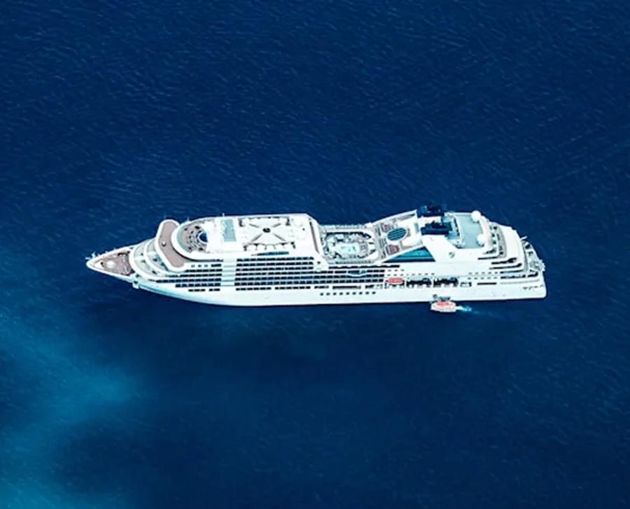 Browsing cruise offers and destinations with Best4Cruises