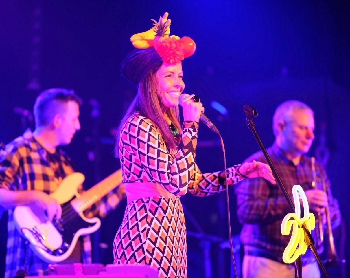 image-4daa3742be6b4f39fbdf2d117a41e2c1879799ed-1210x960-jpg