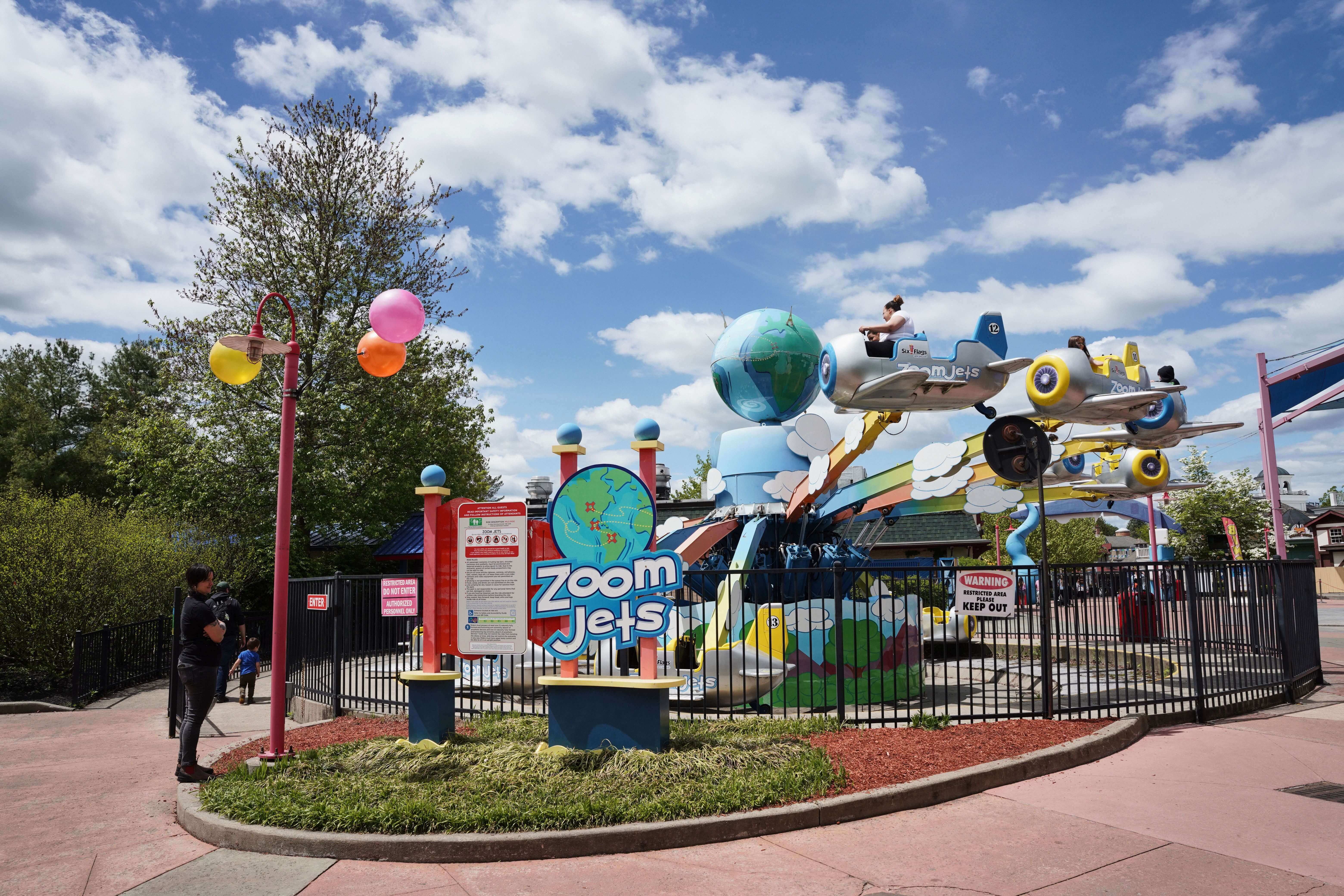 All rides of Six Flags New England - Themeparkplanner