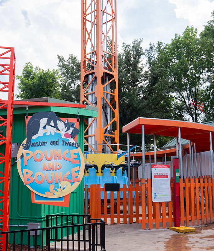 Six Flags Over Texas - Sylvester and Tweety Pounce and Bounce