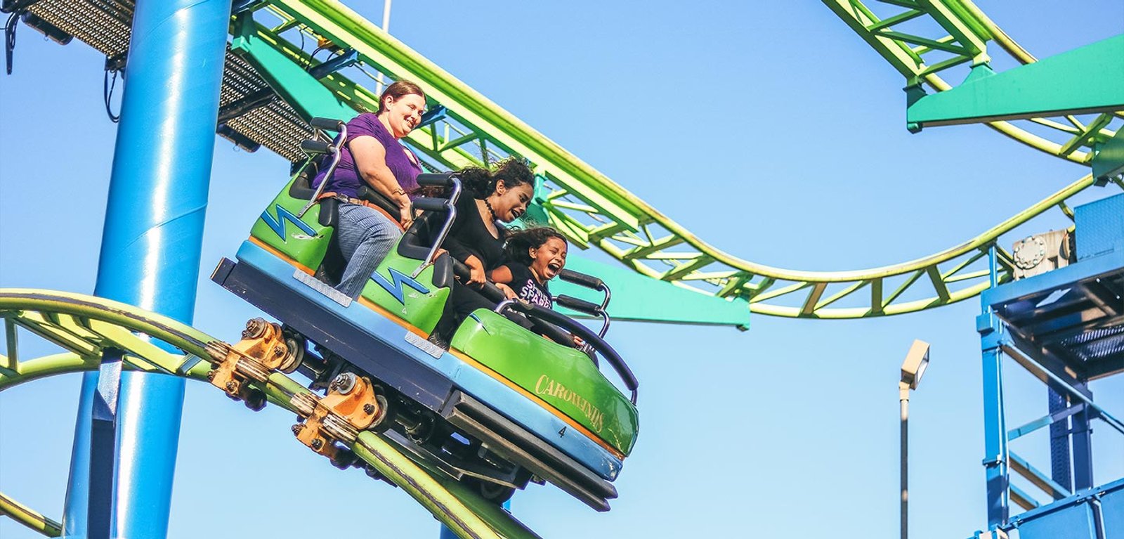 Skip the Line at Carowinds: Fast Lane & Free Tricks at Carowinds
