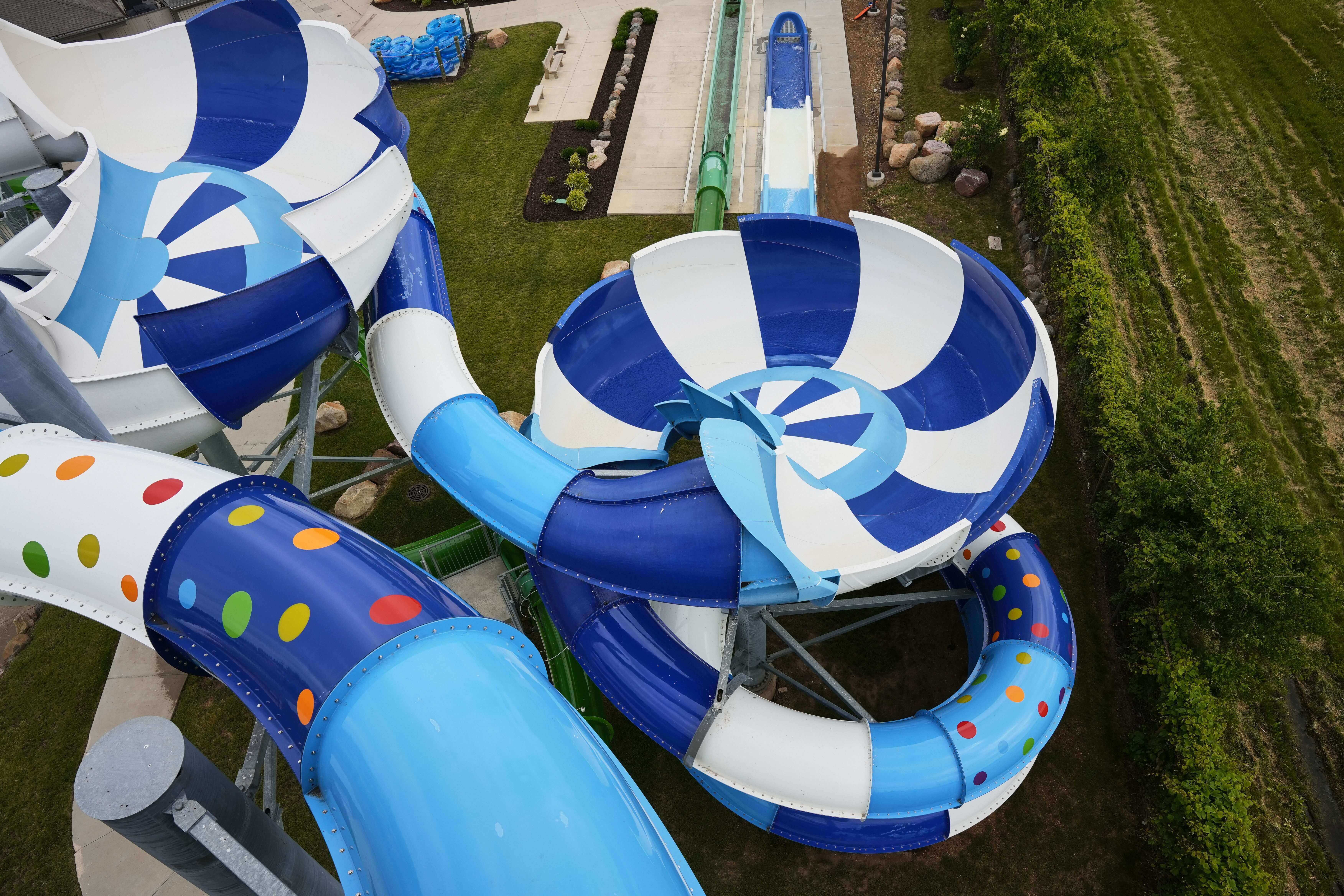 Hurricane Harbor Rockford - Wipeout