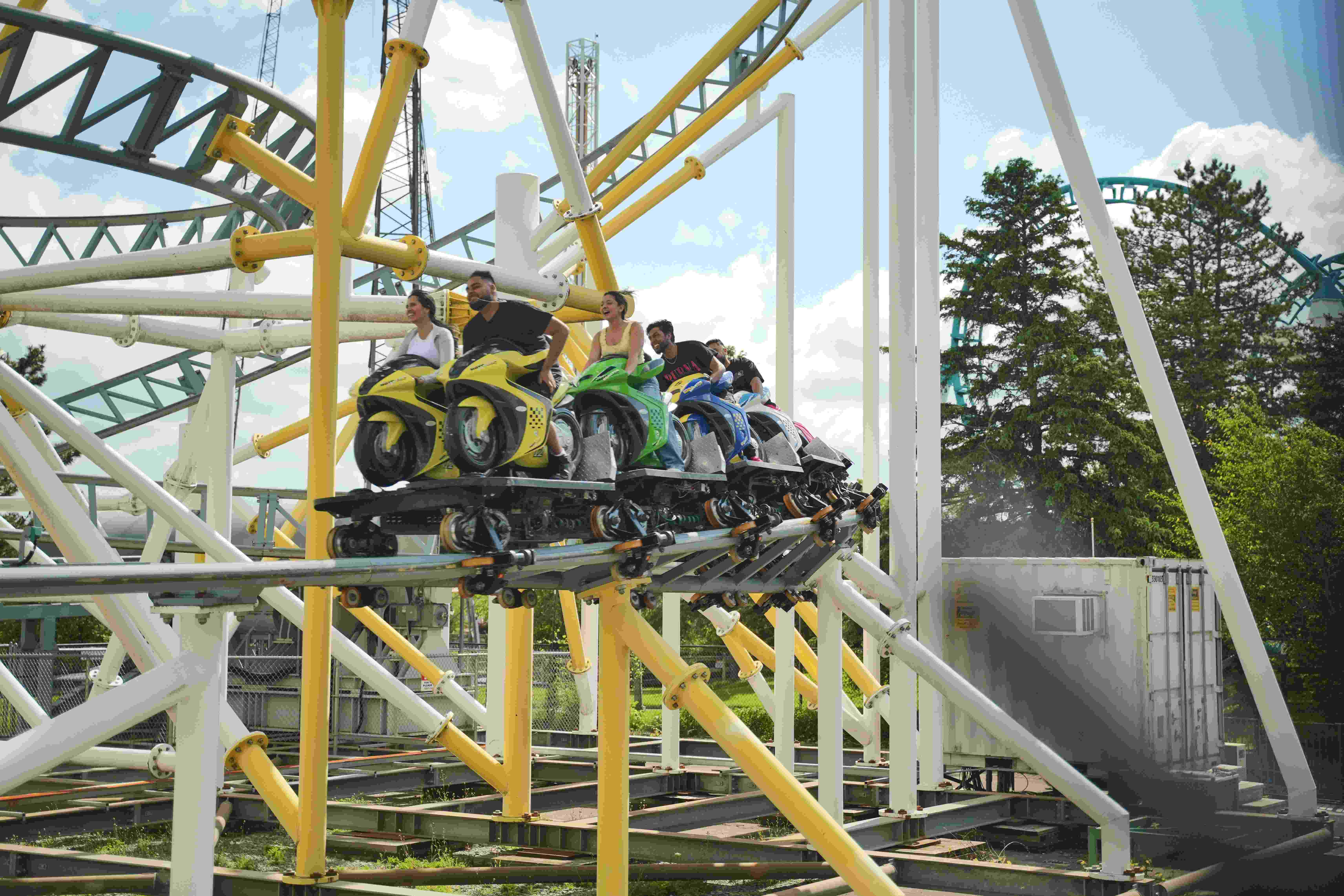 Six Flags Darien Lake - Motocoaster