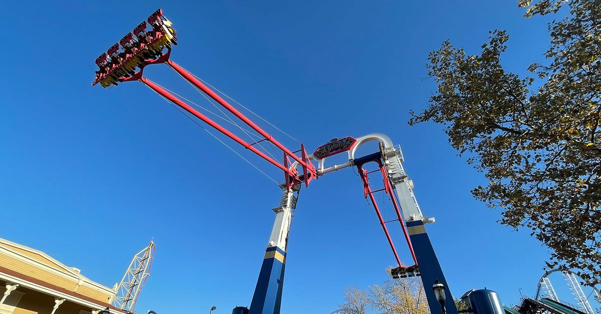 Skyhawk | Massive Swing Ride | Cedar Point | Ride | Cedar Point