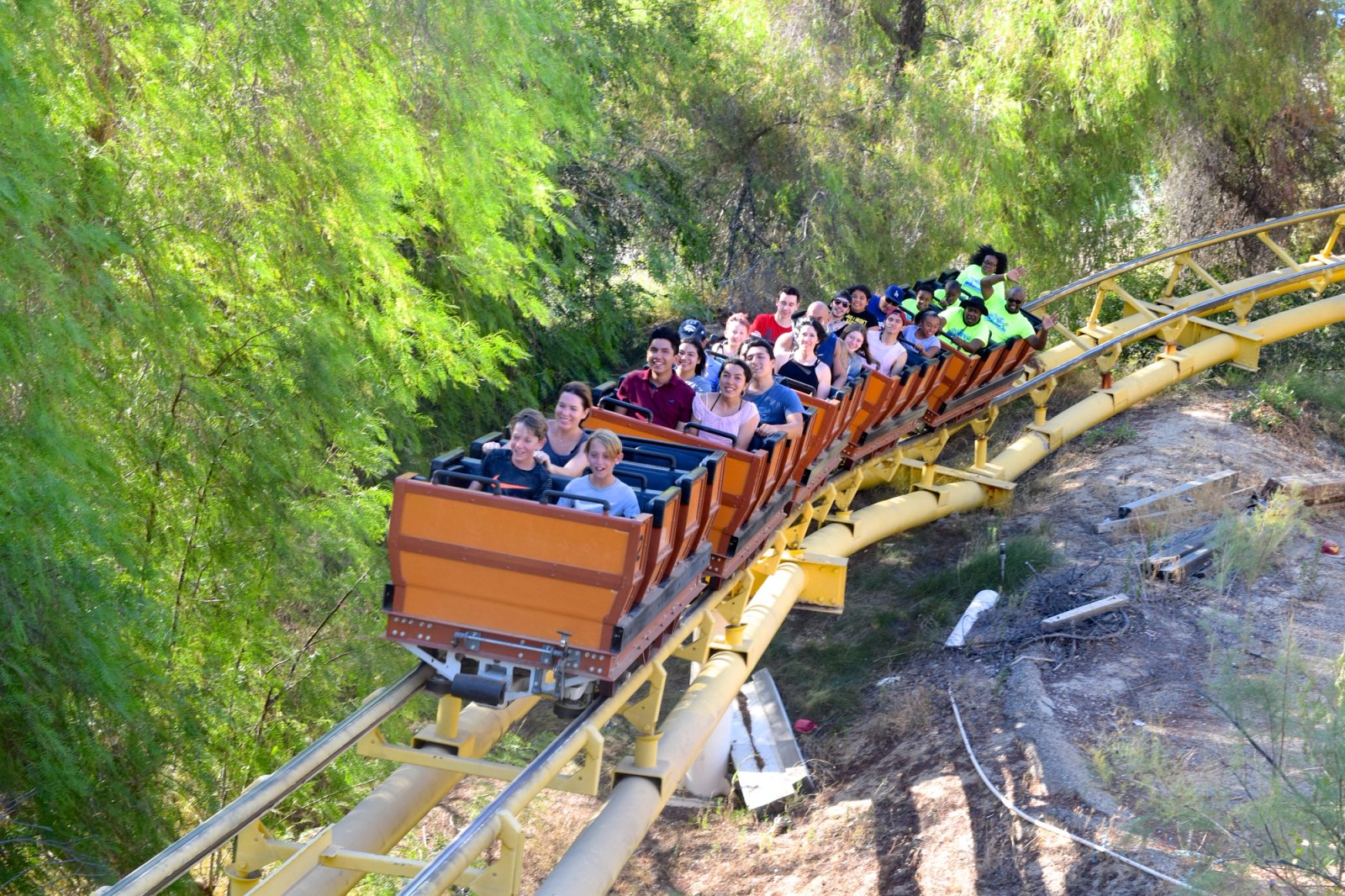 Best Months to Visit Six Flags Magic Mountain at Six Flags Magic Mountain