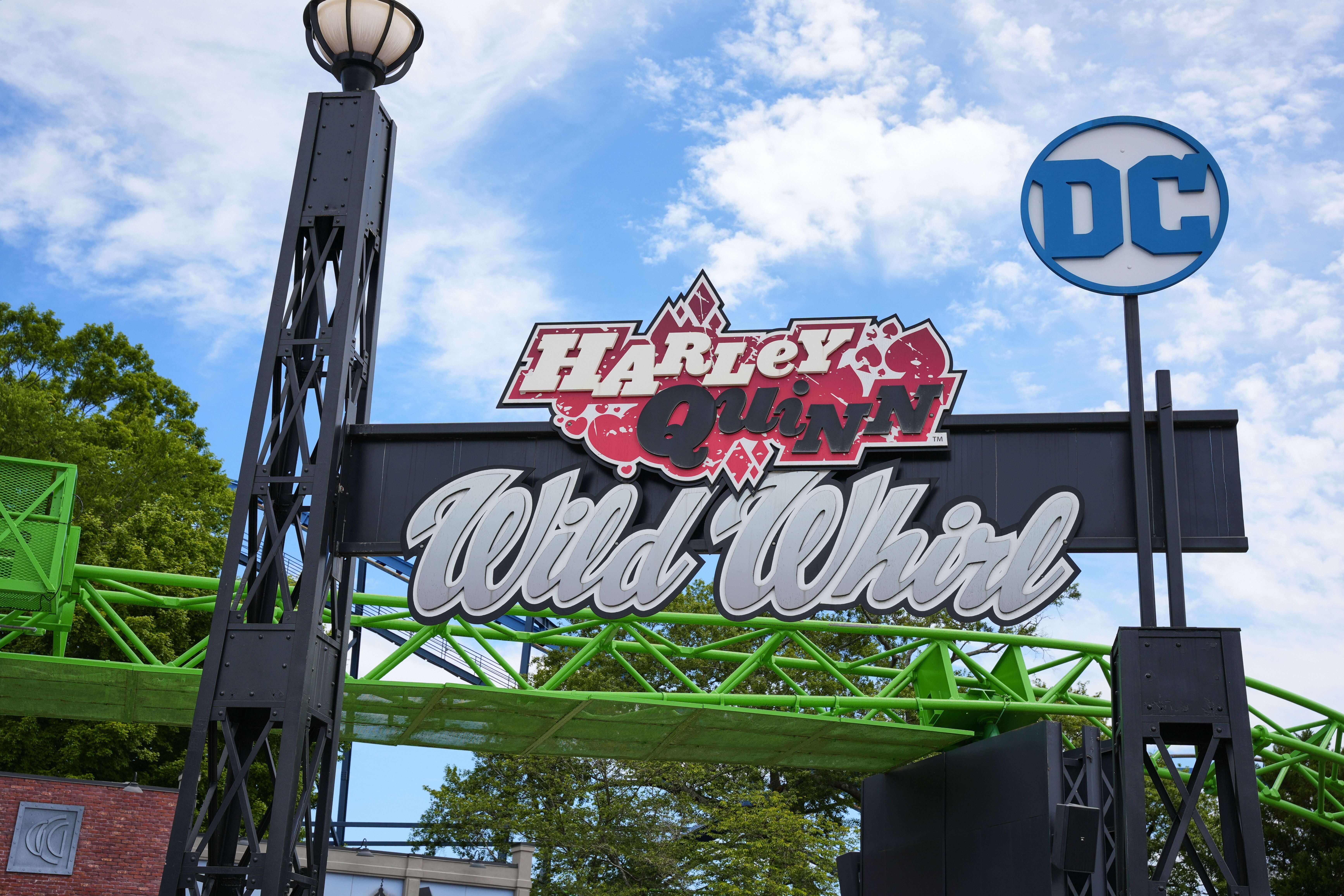Six Flags Over Georgia - HARLEY QUINN's Wild Whirl