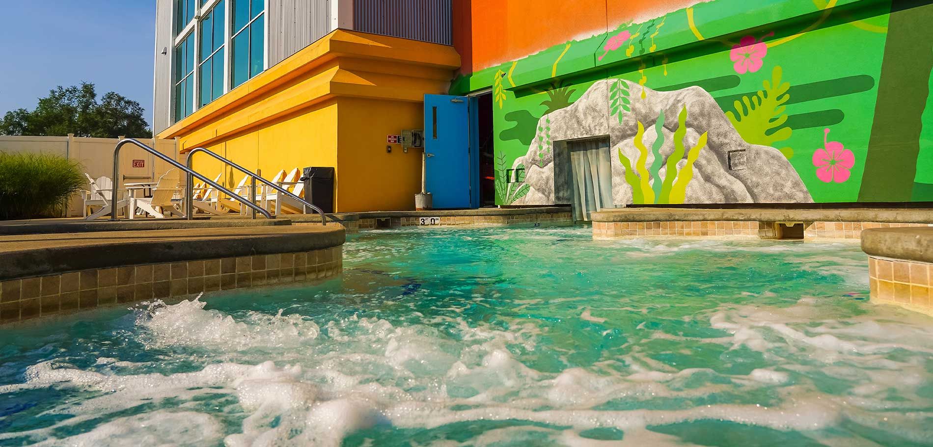 Indoor Kiddie Pool | Sandusky, OH | Castaway Bay Waterpark | Ride