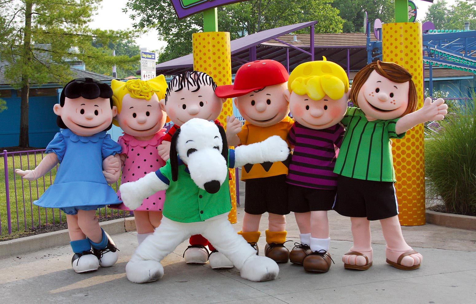 PEANUTS™ Meet & Greet | Kings Island