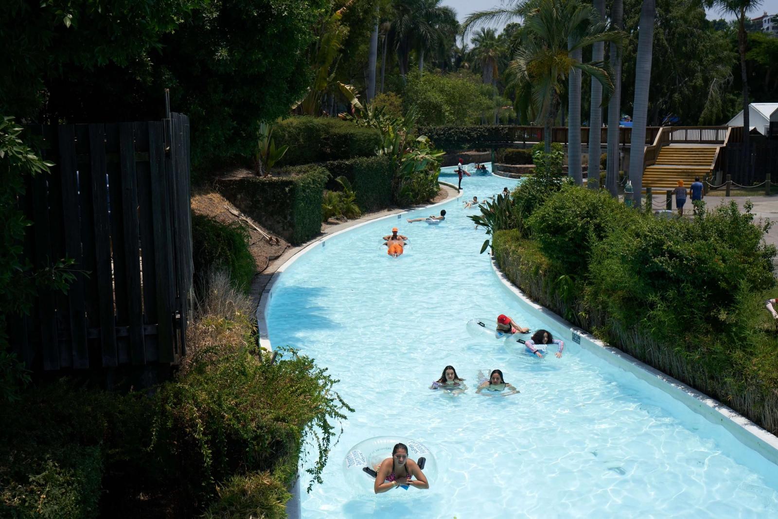 Best Time to Visit Six Flags Hurricane Harbor Oaxtepec (2026) at Six Flags Hurricane Harbor Oaxtepec