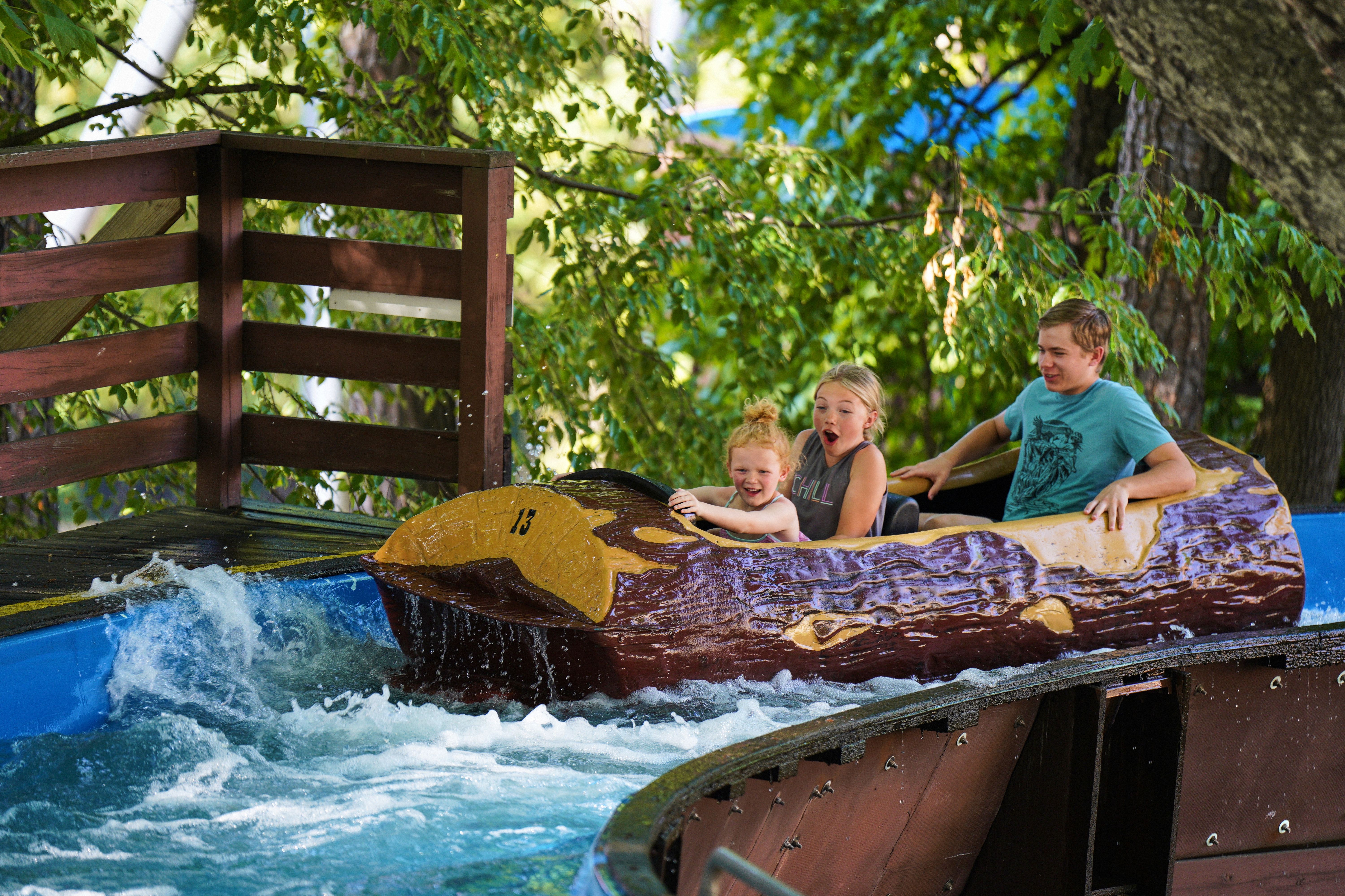 Six Flags Over Georgia - Log Jamboree