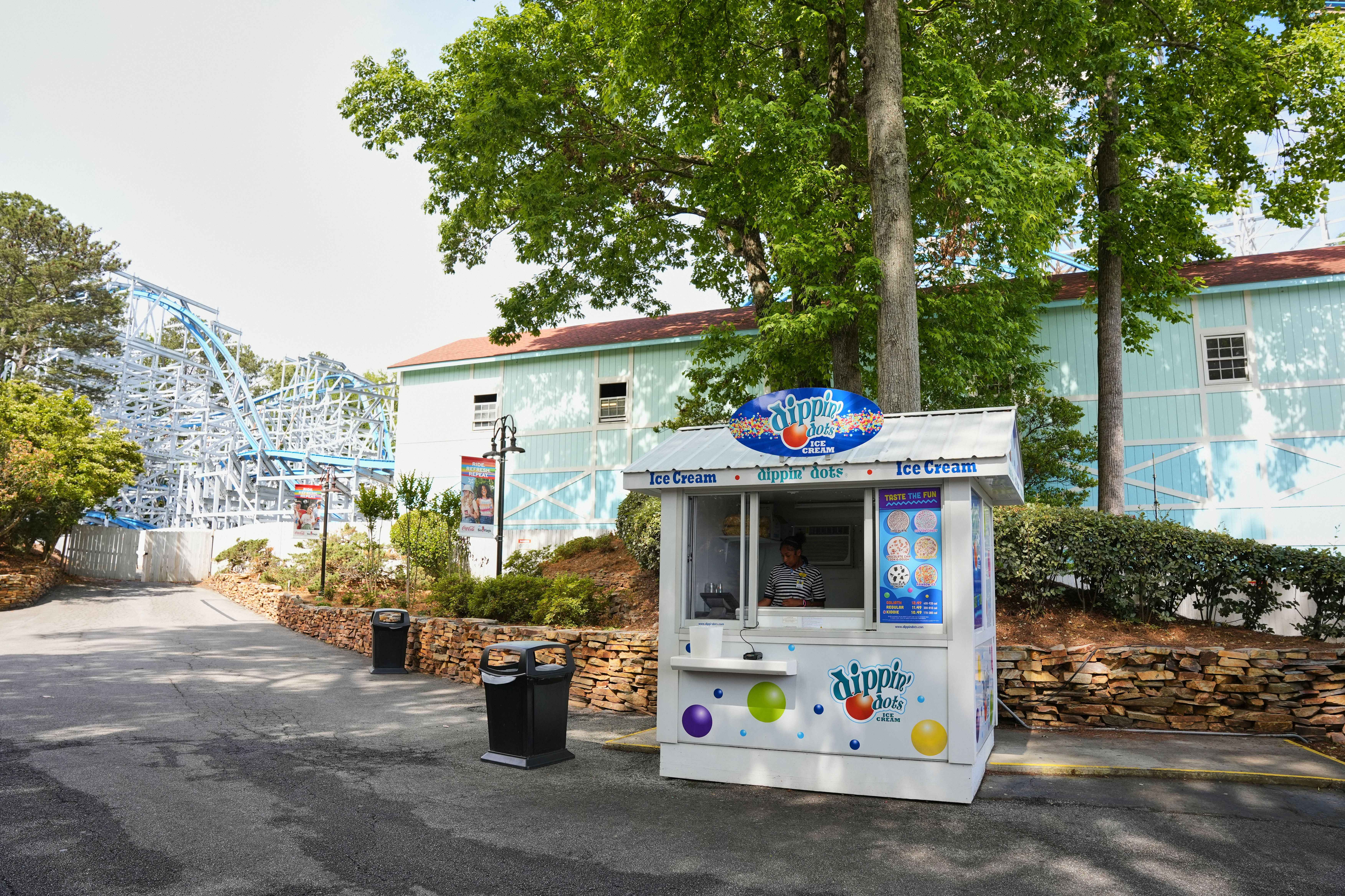 Six Flags Over Georgia - Coastal Dippin' Dots | Restaurant | Six