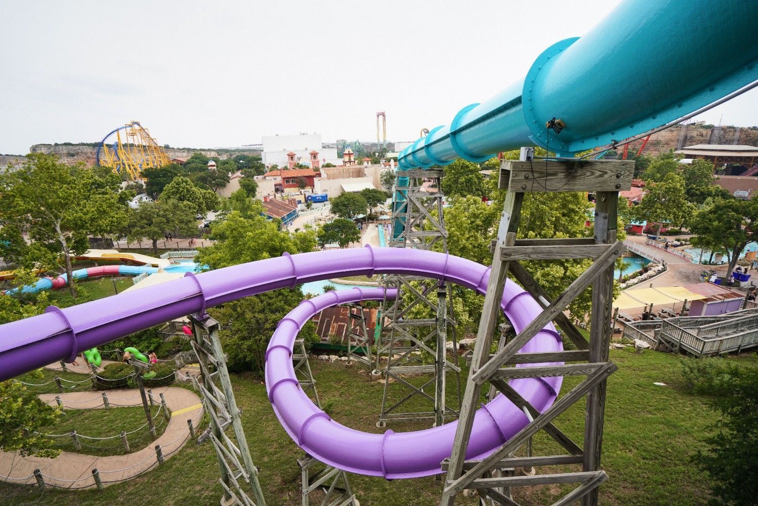 Six Flags Fiesta Texas - Paradise Plunge