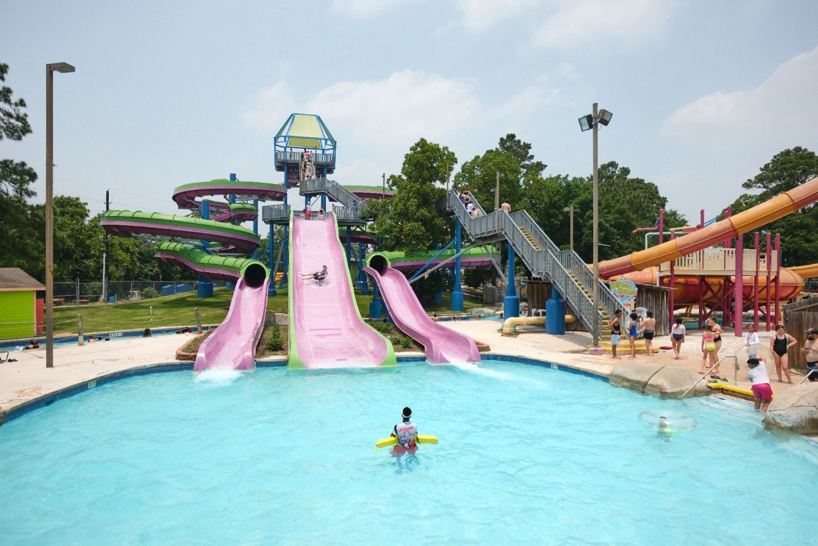 Best Rides at Hurricane Harbor SplashTown (2026) at Six Flags Hurricane Harbor SplashTown