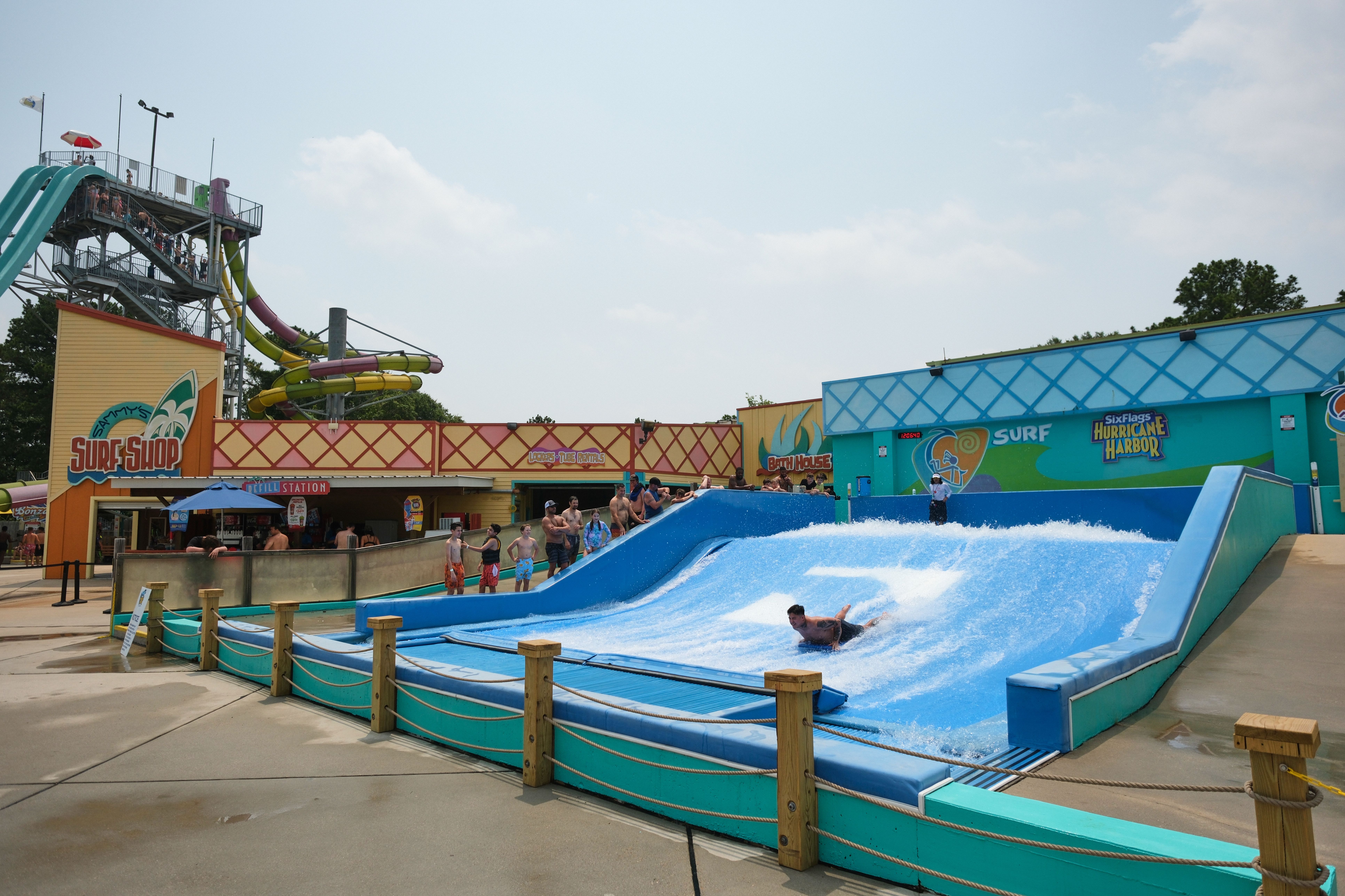 Hurricane Harbor Splashtown - FlowRider