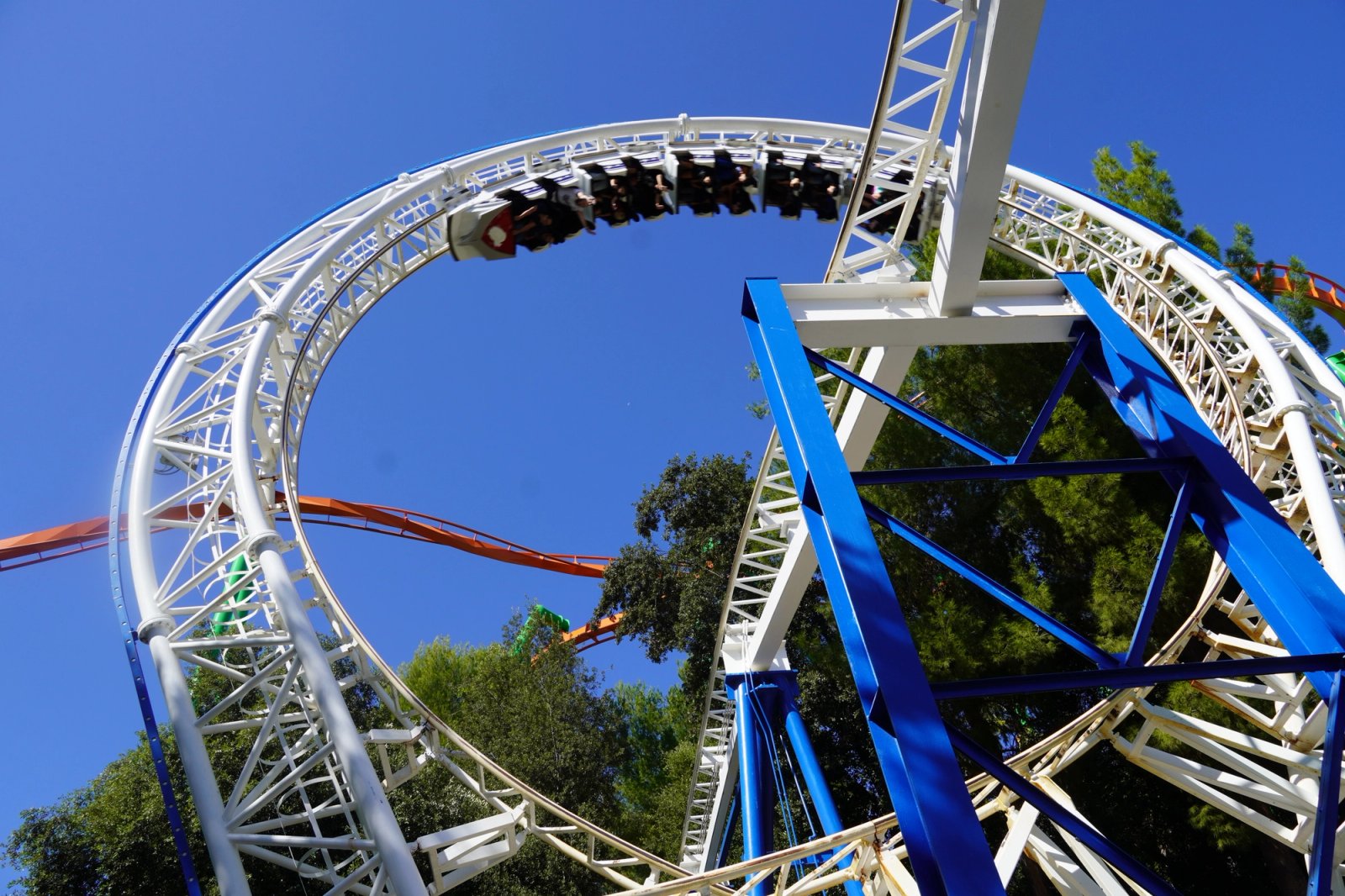 Best Time to Visit Six Flags Magic Mountain in July at Six Flags Magic Mountain