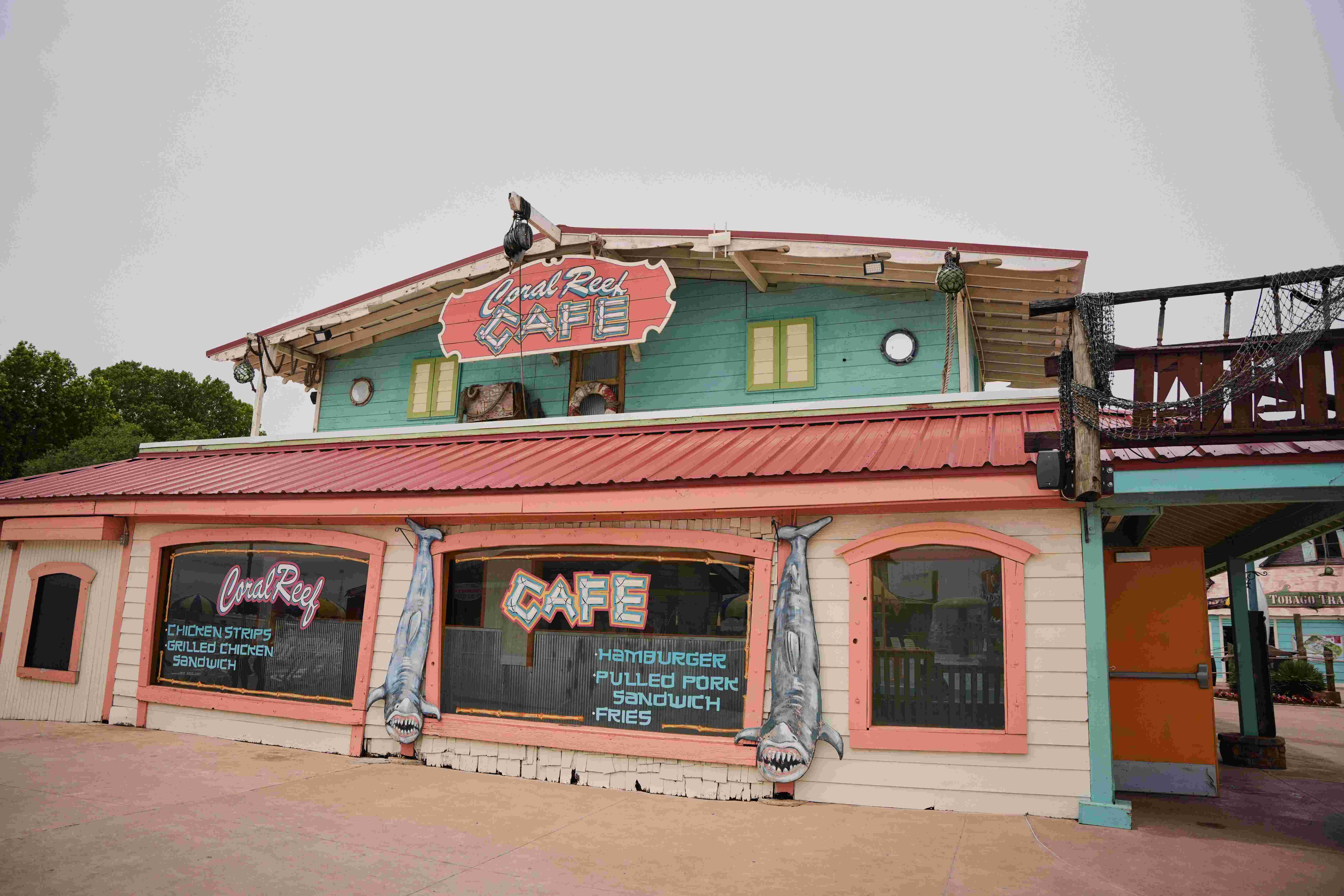 Six Flags Hurricane Harbor Oklahoma - Coral Reef Café