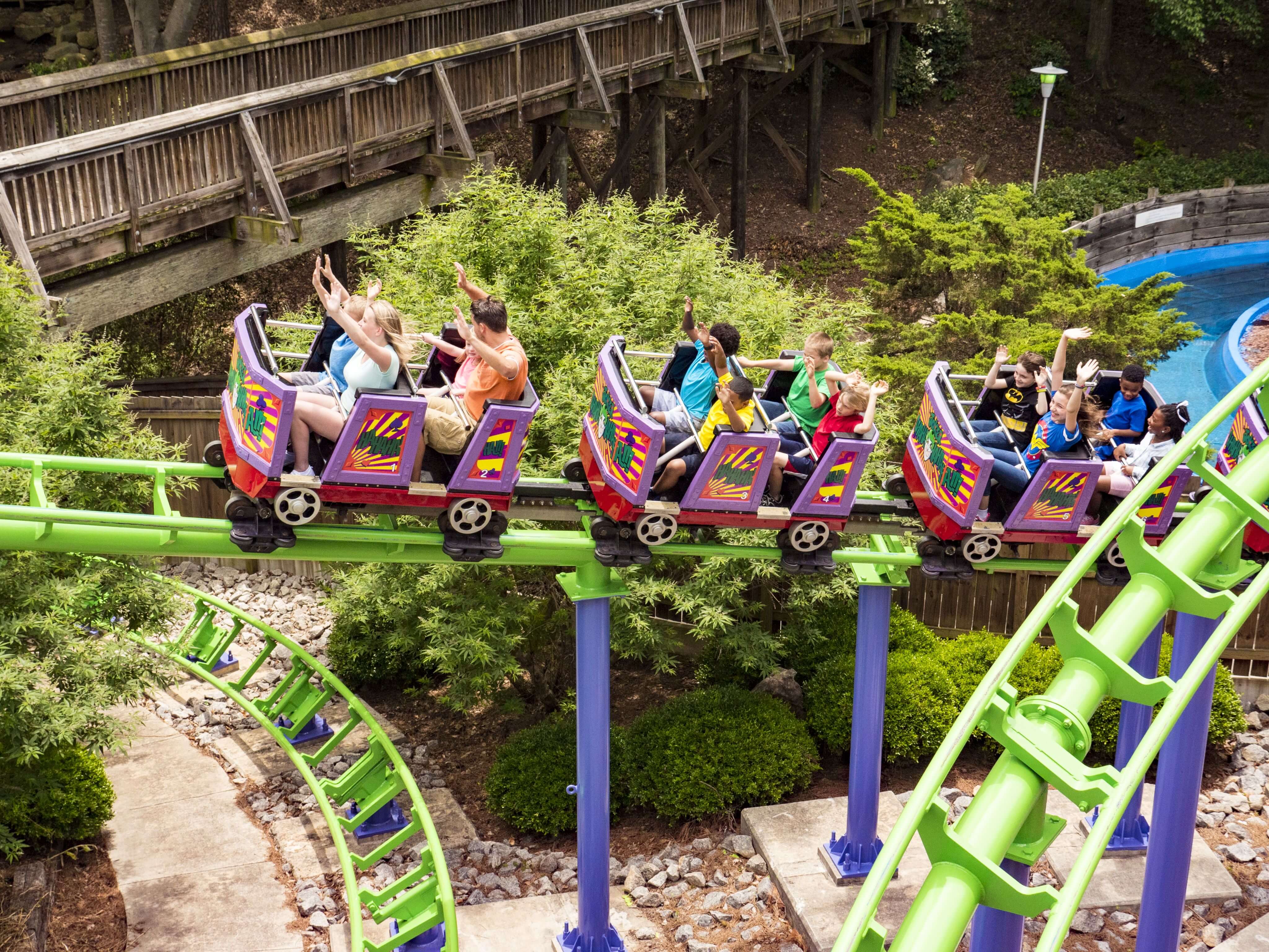Six Flags Over Georgia - THE JOKER™ Funhouse Coaster