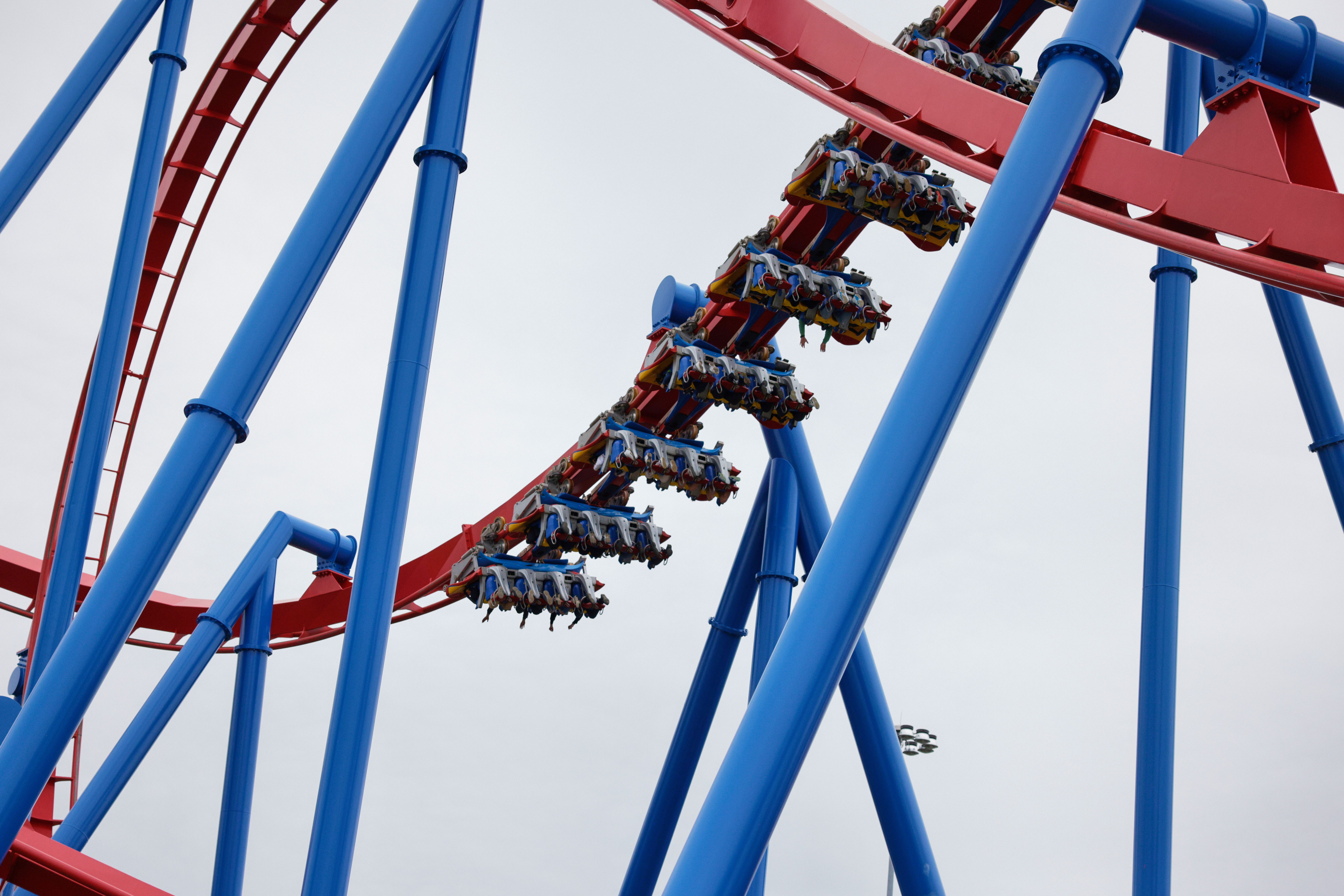 Six Flags Great Adventure - SUPERMAN™: Ultimate Flight