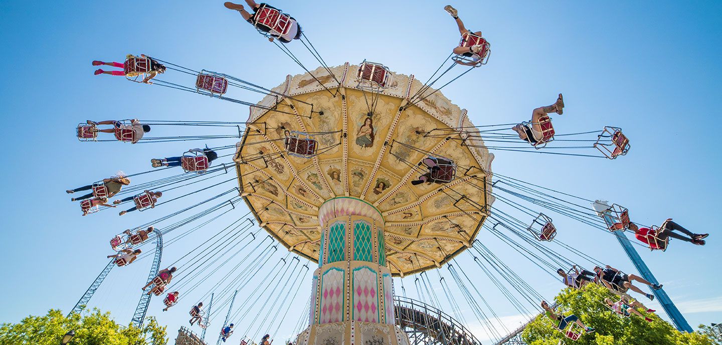 Air Swings Ride | Celebration Swings | California's Great America ...