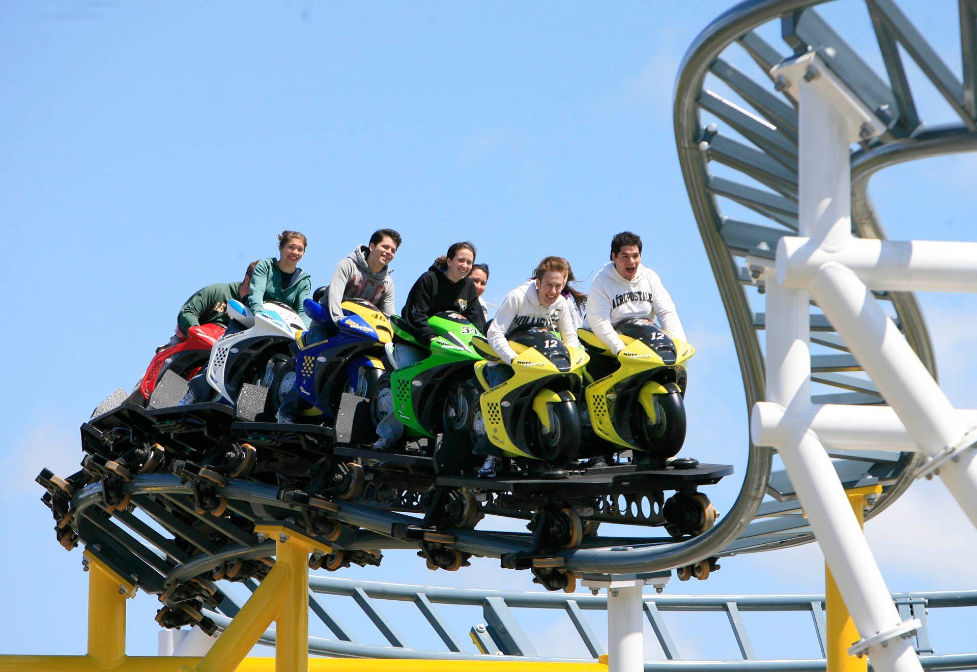 μ's コースター Six Flags Darien Lake - Motocoaster | Ride | Six Flags Darien Lake