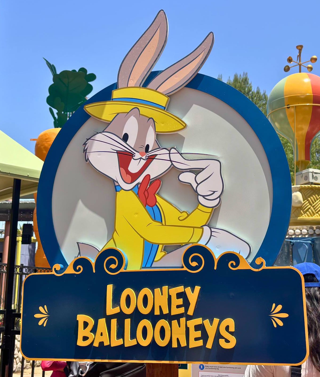 Six Flags Magic Mountain - Elmer Fudd's Weather Balloons