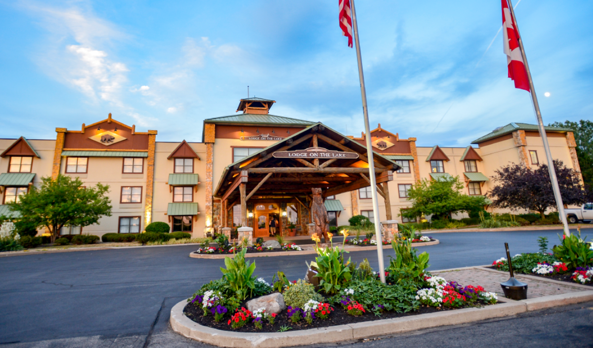 Six Flags Darien Lake Hotel & Campground - Hotel