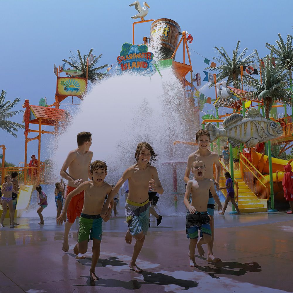 Six Flags Hurricane Harbor Concord - Bay Area's Largest Water Park