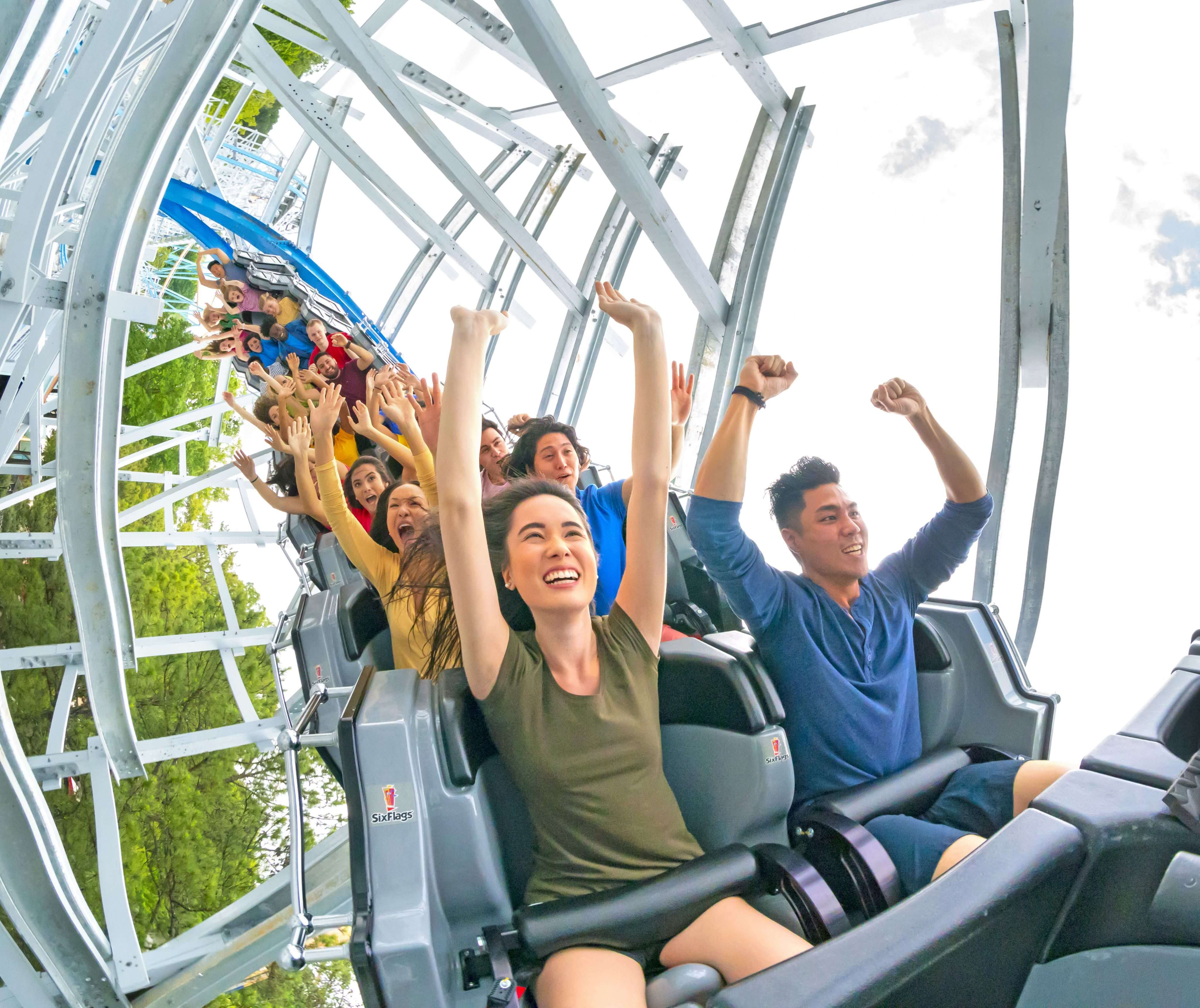 Six Flags Over Georgia - Twisted Cyclone