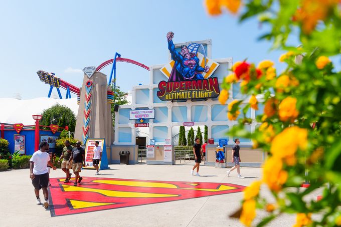 Six Flags Great Adventure - SUPERMAN™: Ultimate Flight