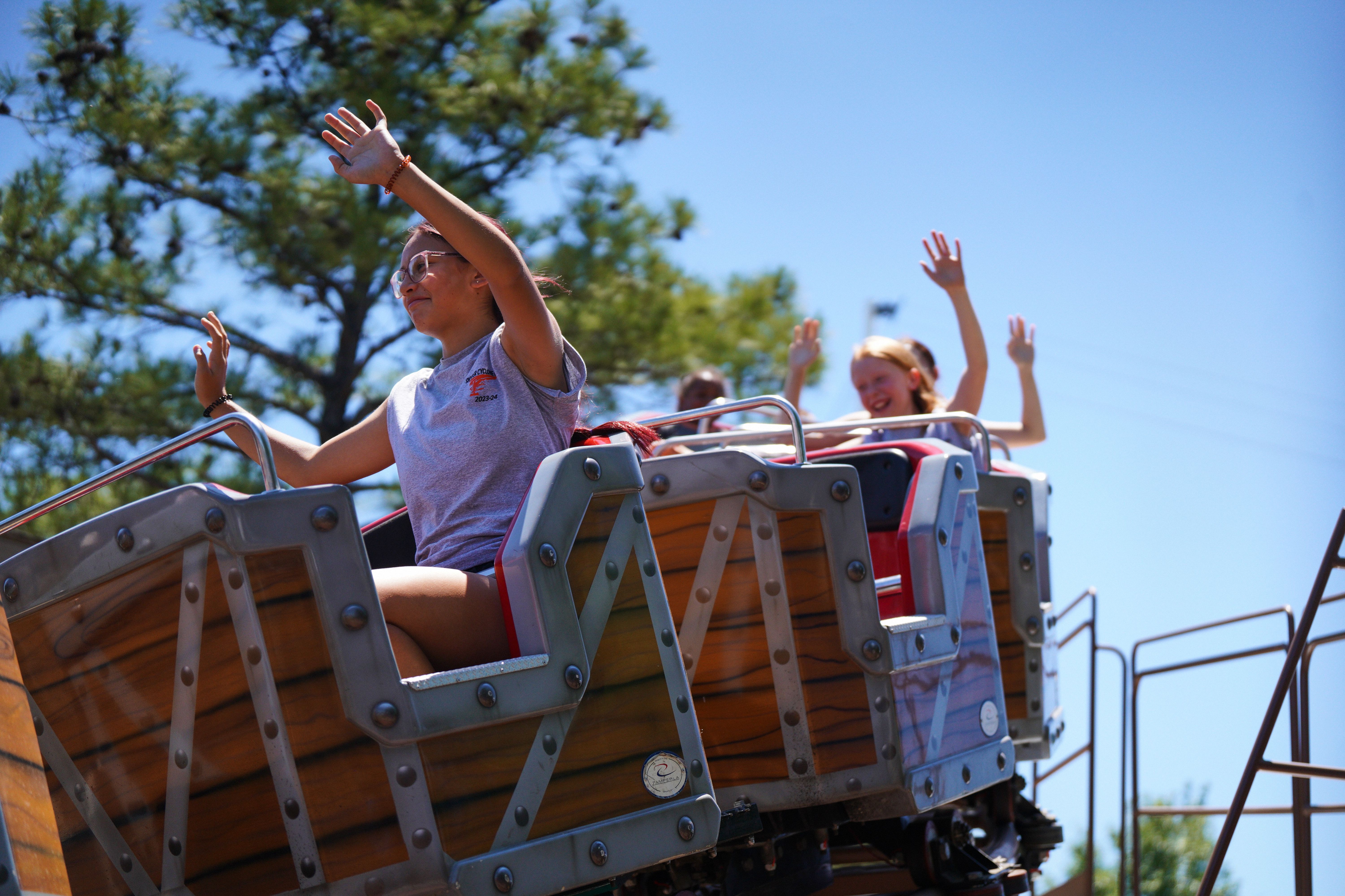 Six Flags Frontier City - Frankie's Mine Train | Ride | Frontier City