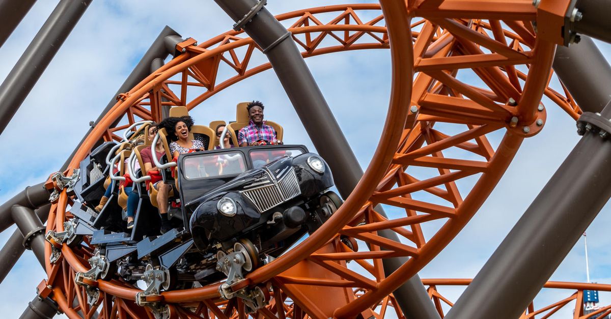 Castoon Rides Roller Coasters, Family & Kids Rides | Rides & Experiences | Carowinds