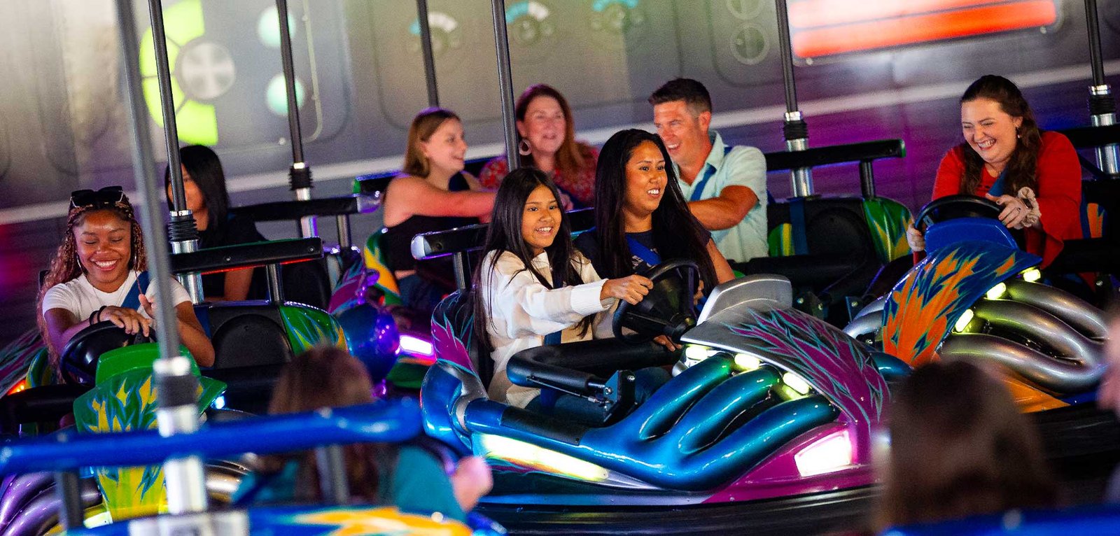 Best Time to Visit Carowinds in August at Carowinds