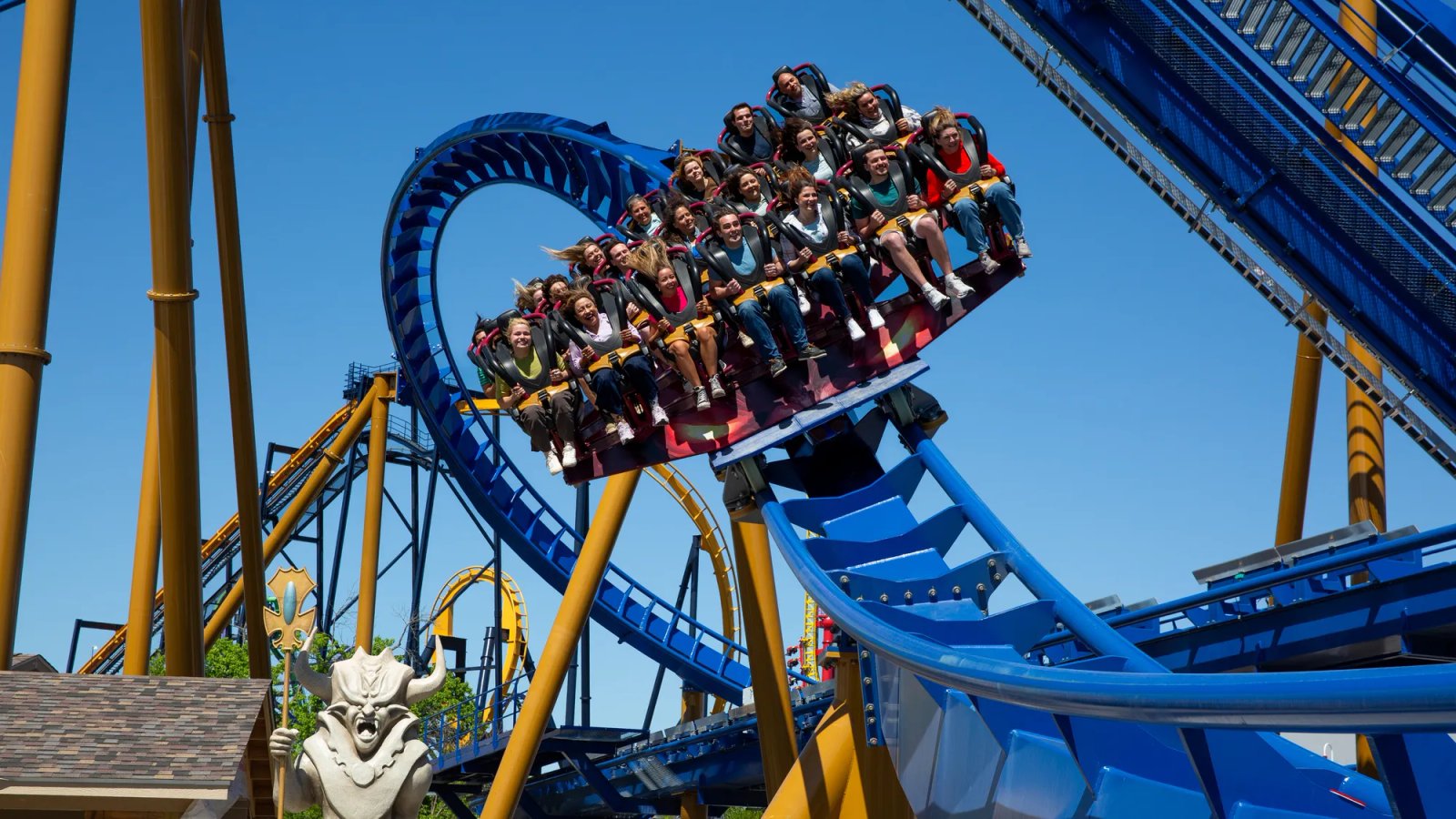 Best Time to Visit Six Flags Great America in August at Six Flags Great America