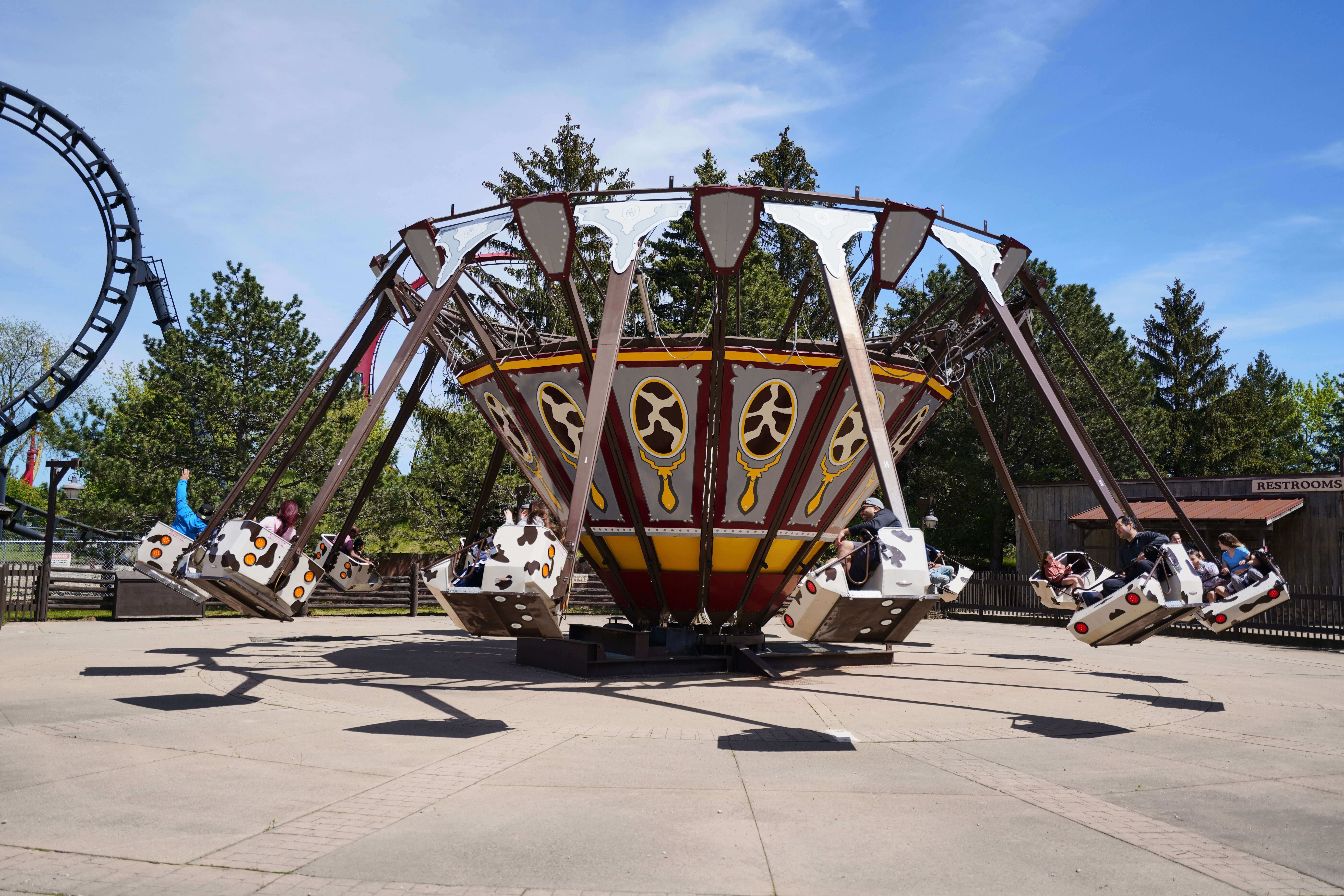 Six Flags Great America - Chubasco | Ride | Six Flags Great America