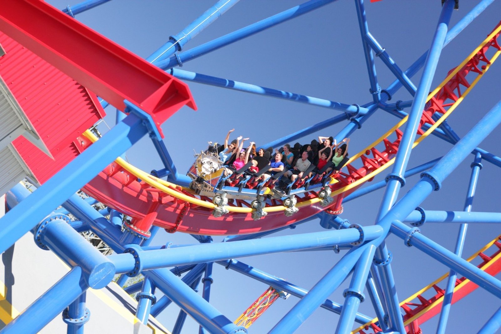 Best Times to Visit Six Flags Discovery Kingdom at Six Flags Discovery Kingdom