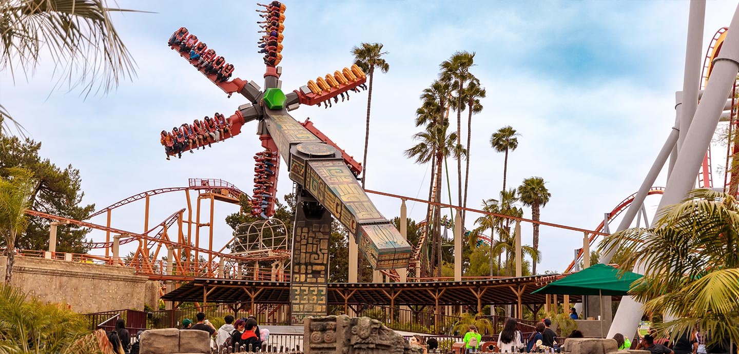 Knott's Berry Farm Crowd Calendar: Best Days to Visit at Knott's Berry Farm
