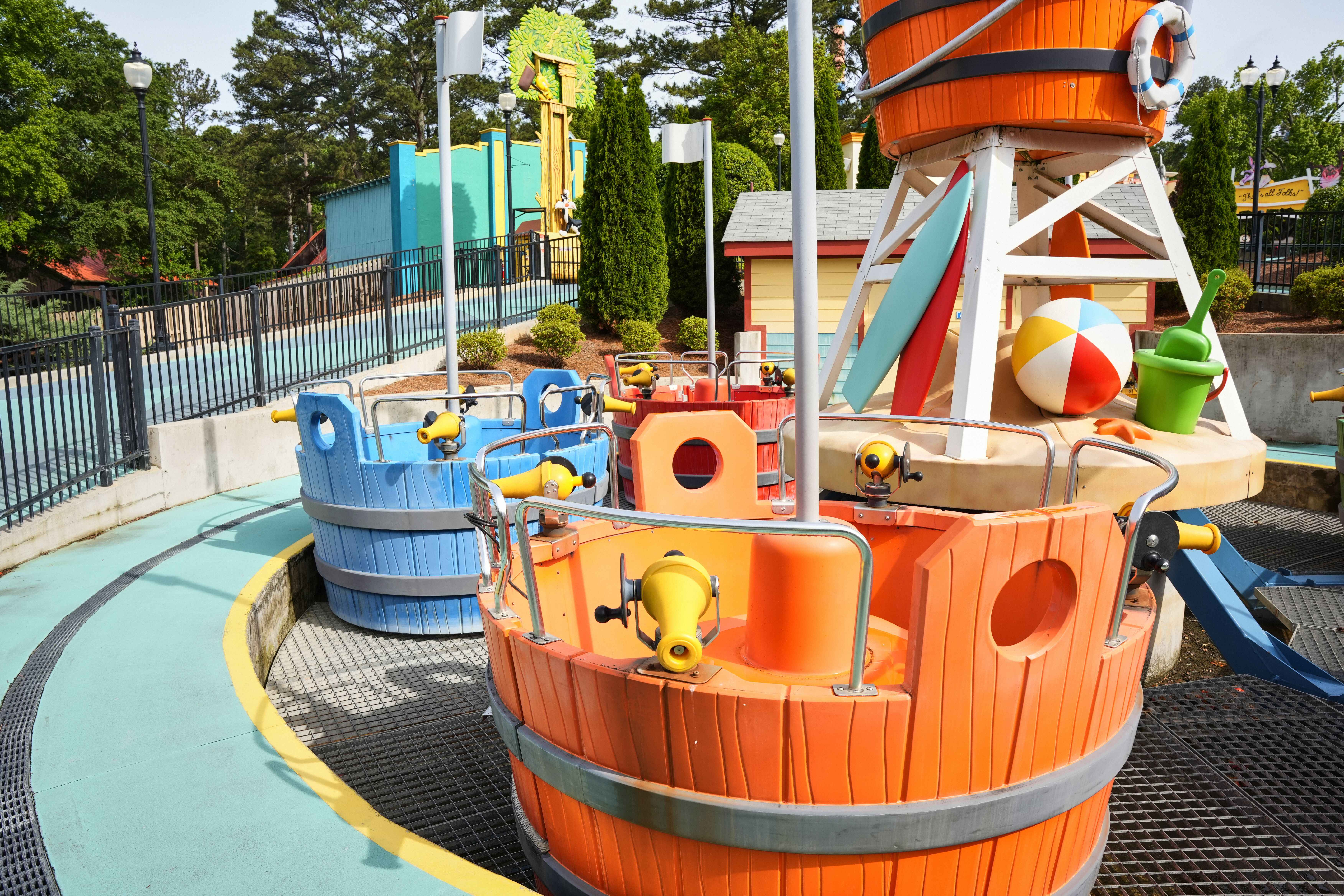Six Flags Over Georgia - Daffy Duck Bucket Blasters