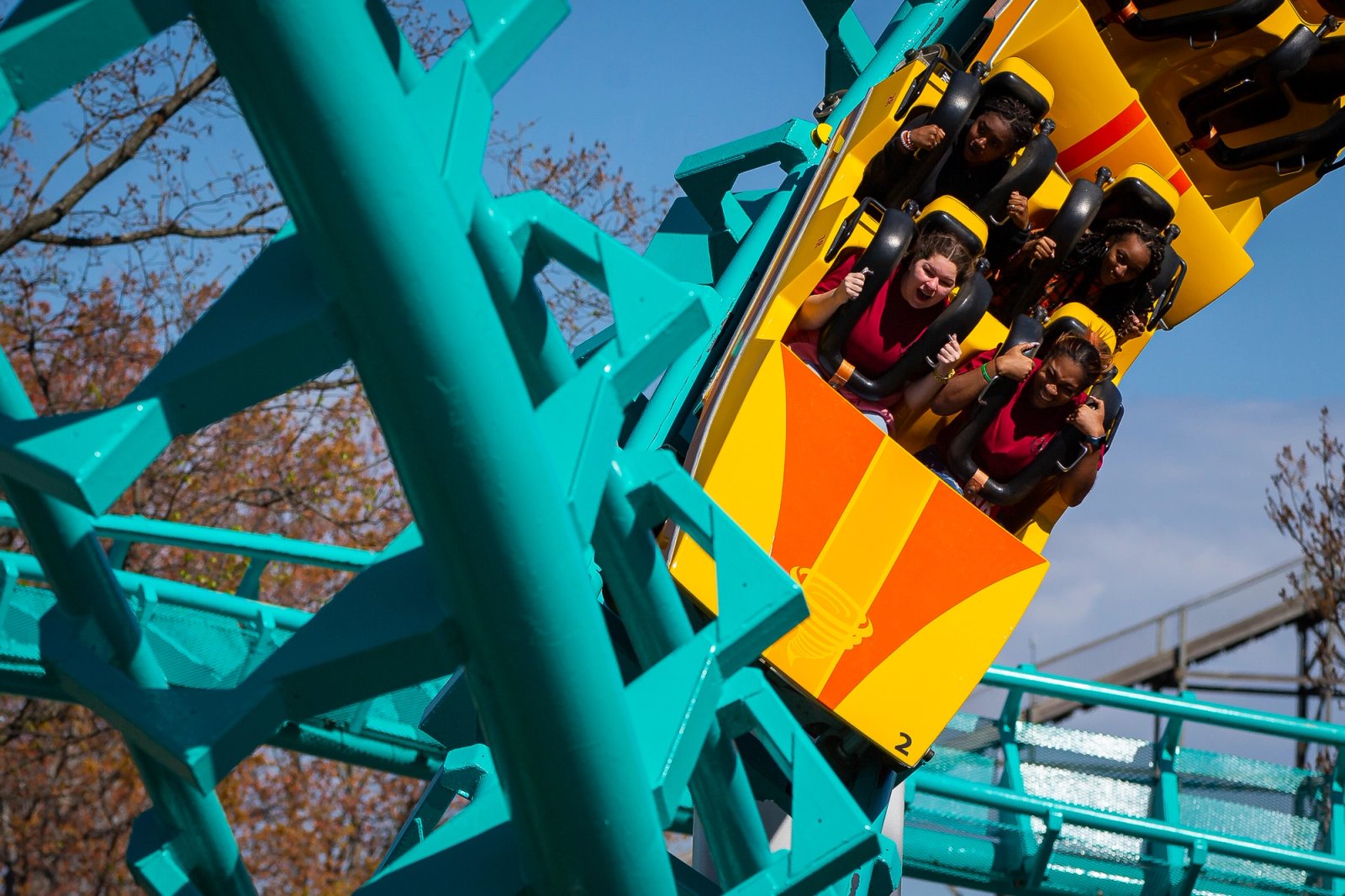 Best Months to Visit Carowinds: When Lines Are Shortest at Carowinds