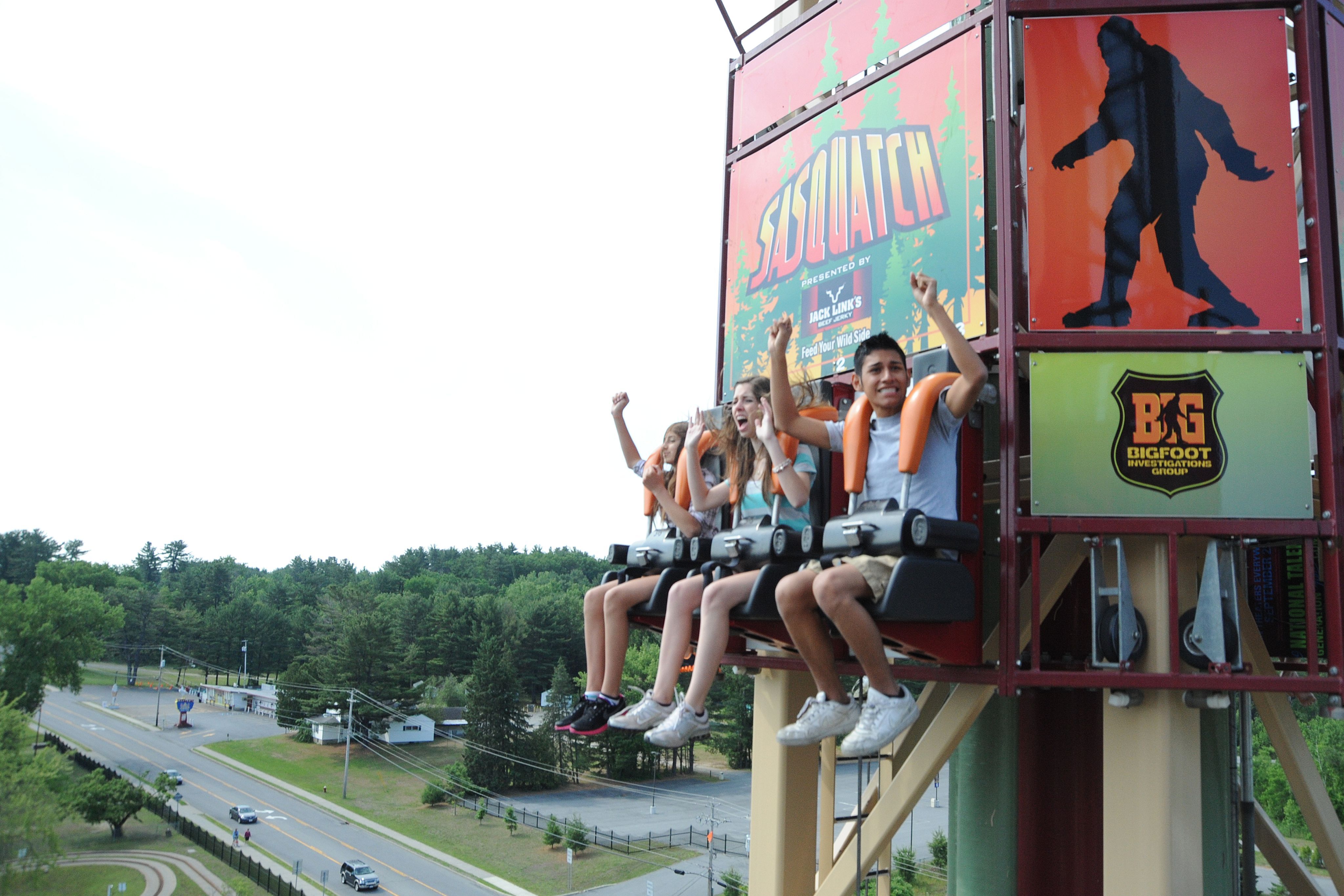 パーフェクト　ペテンシー　ペテンンズゲート　シク Six Flags Great Escape - Sasquatch Drop | Ride | Six Flags Great