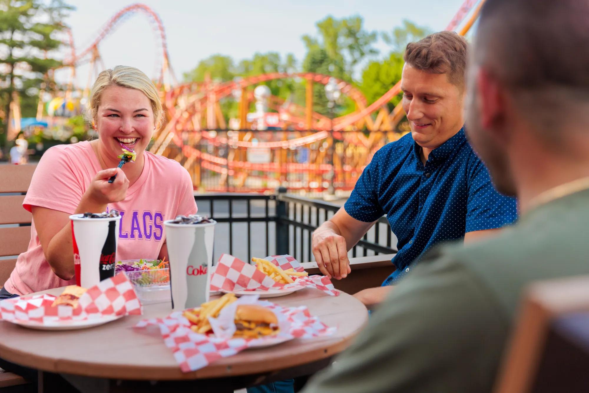 Six Flags Great Adventure Restaurants | Meals, Snacks, & Drinks