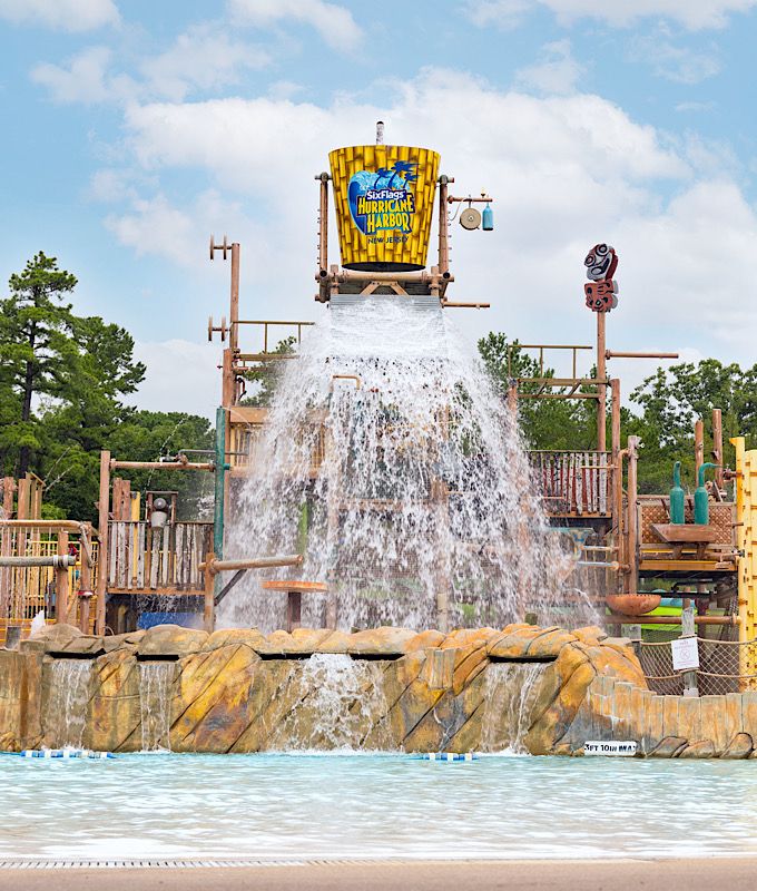 Six Flags Great Adventure - Taak It Eez Ee Creek