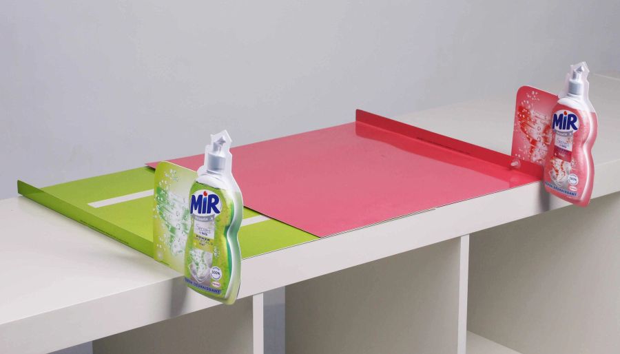 Green and pink MIR dishwashing shelf dividers