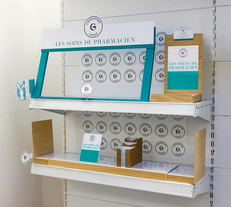 Giphar pharmacy shelf with wooden organizers