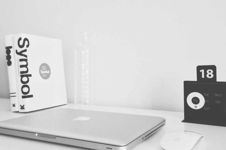 Modern Telephony & CX Guide hero