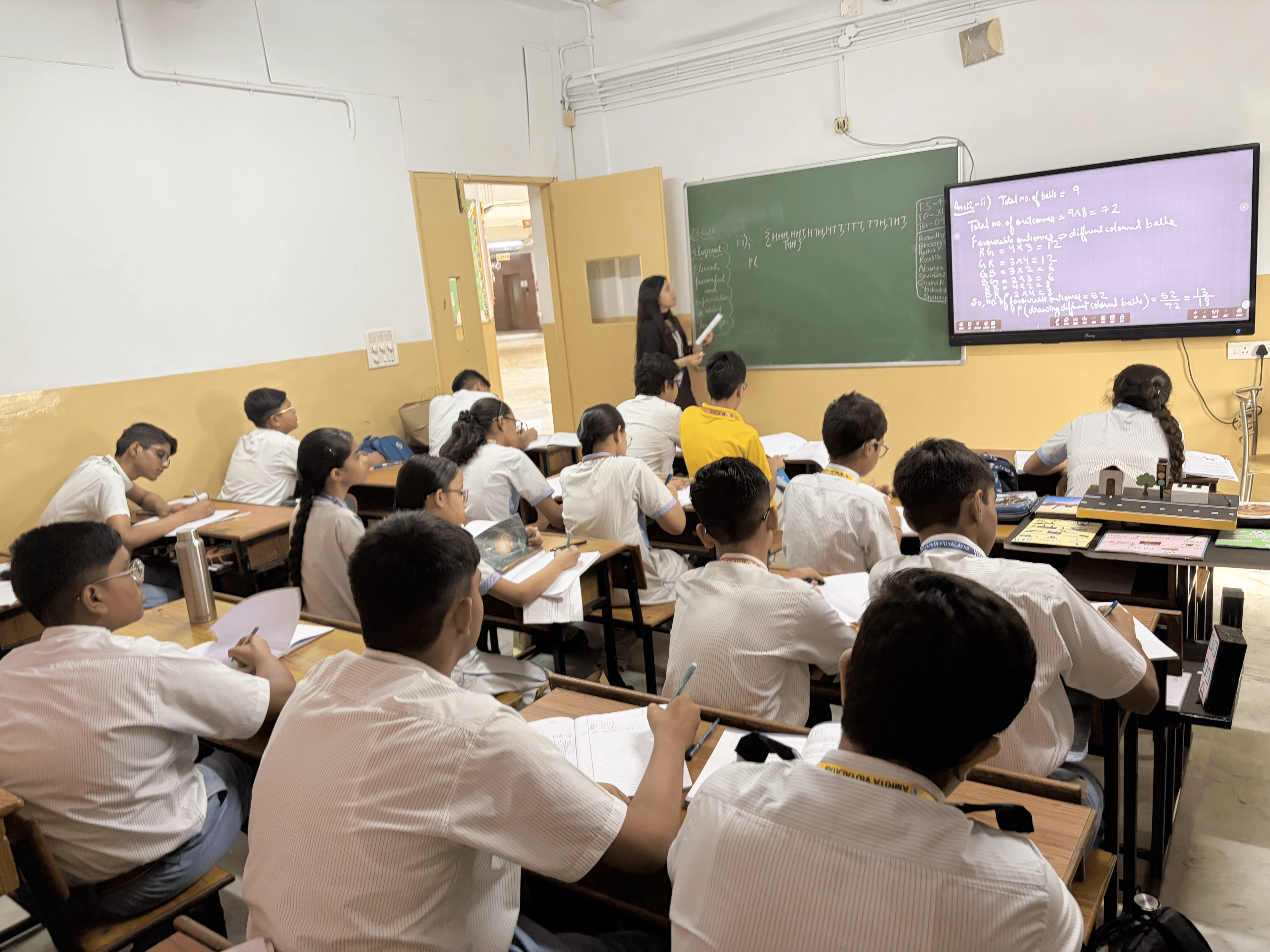 SMART CLASSROOMS – TECHNOLOGY-ENABLED LEARNING
