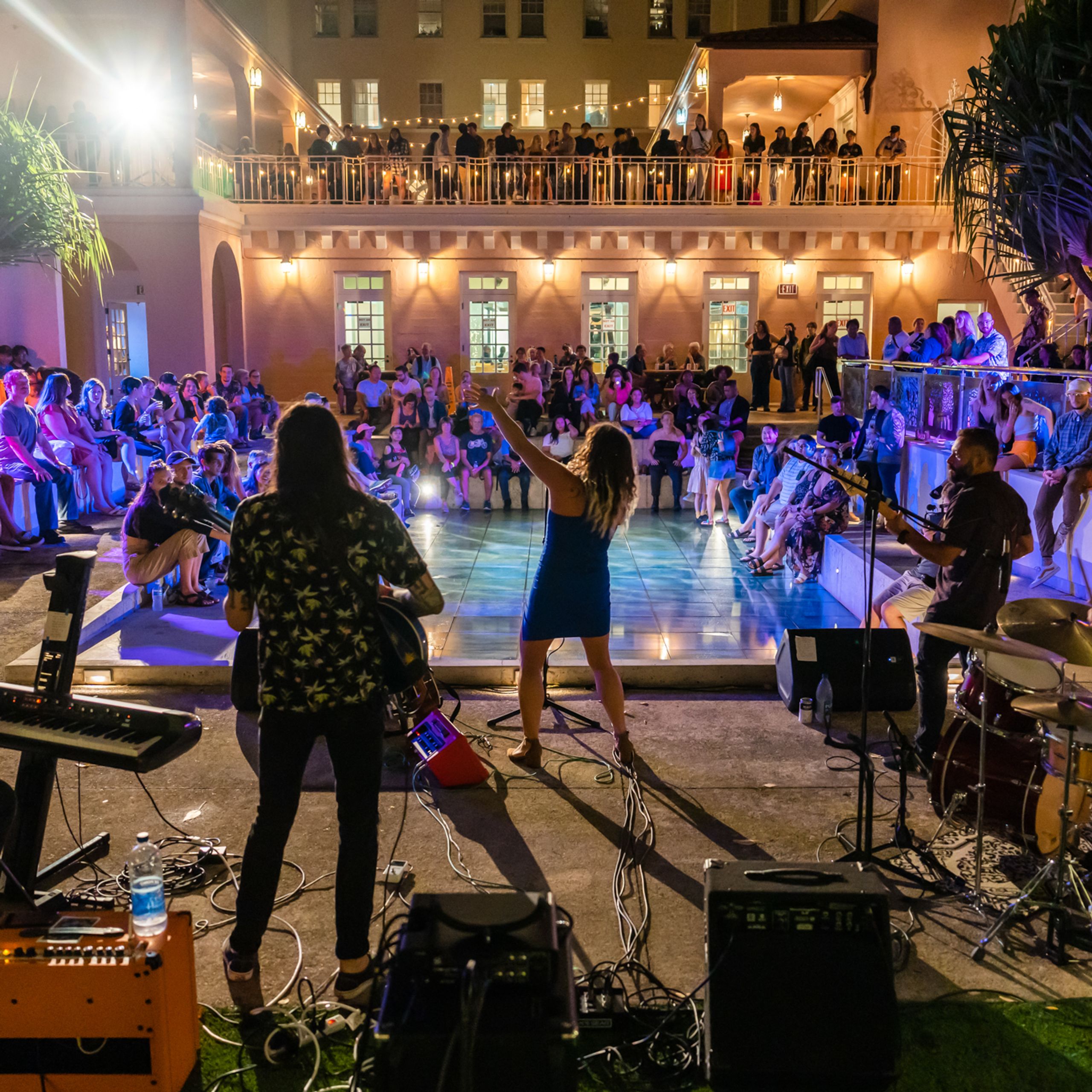 Island Pulse: November Live Music Evening