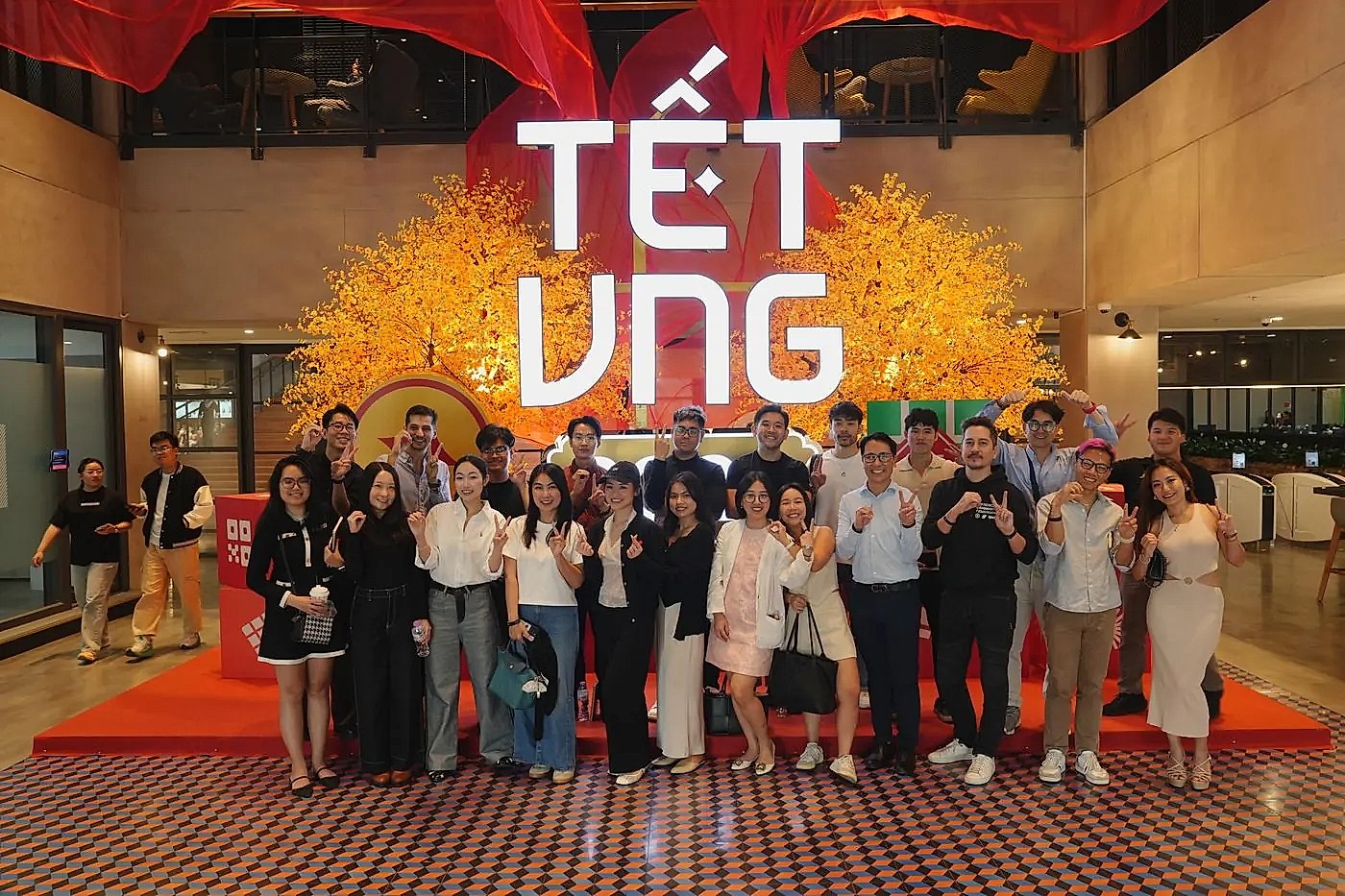 Members at VNG on a company visit during the OV Summit 2026