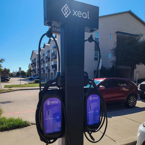 2 Xeal chargers